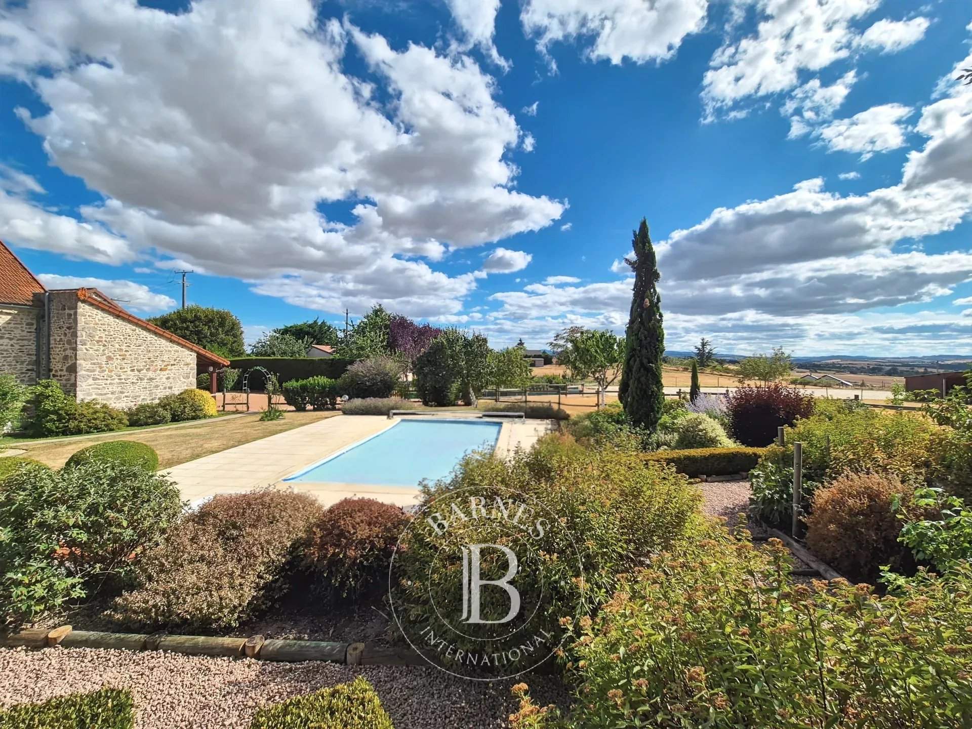 Riom  - Maison 8 Pi&egrave;ces 4 Chambres - picture 16