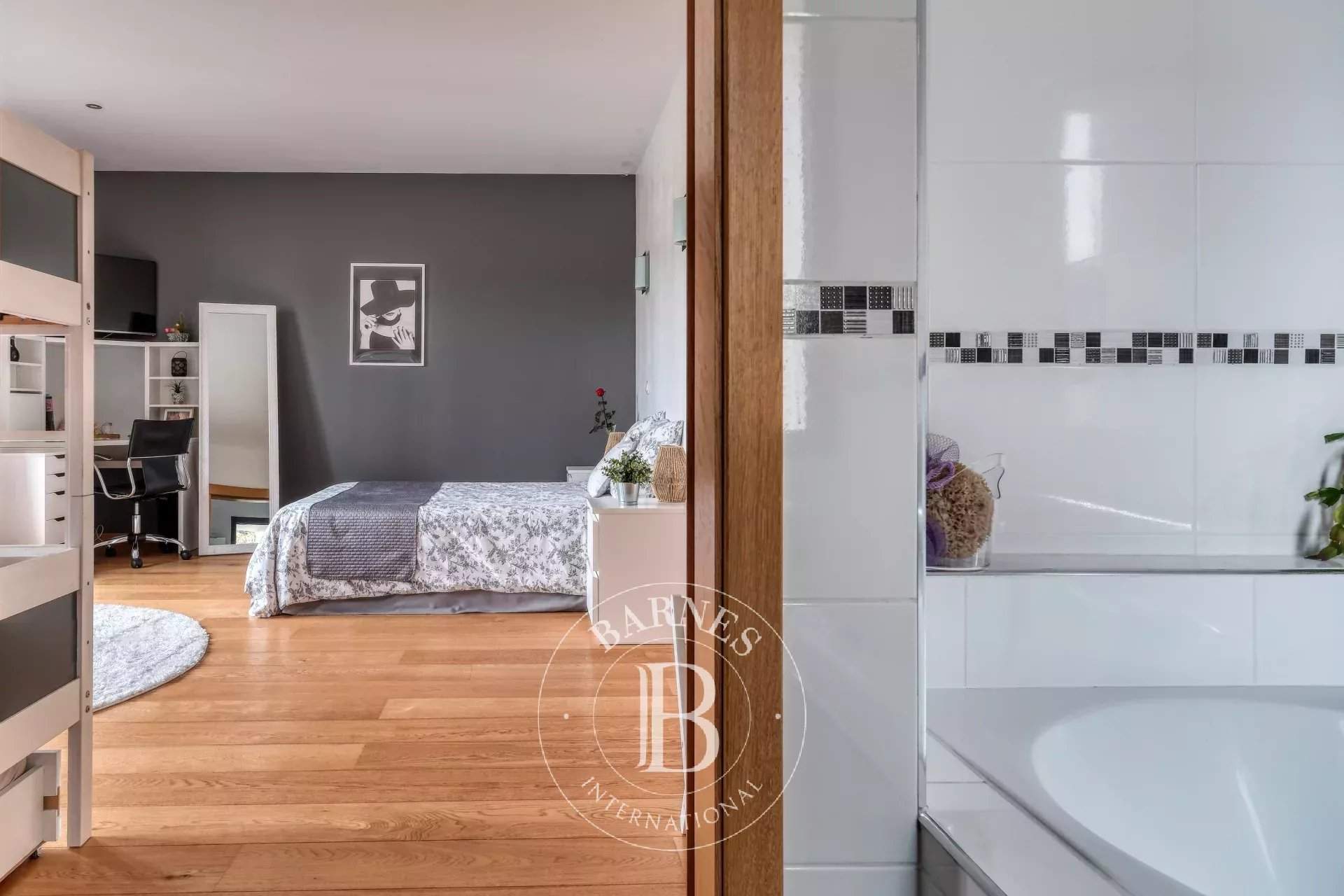 Chevreuse  - House 5 Bedrooms - picture 19