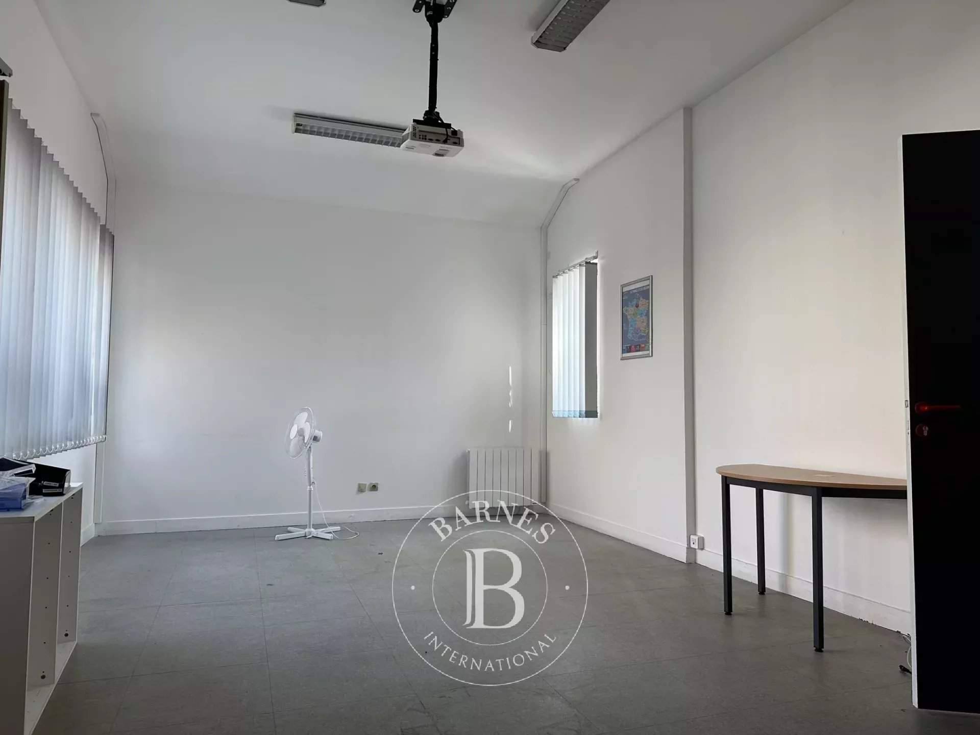 Linas  - Premises  - picture 3