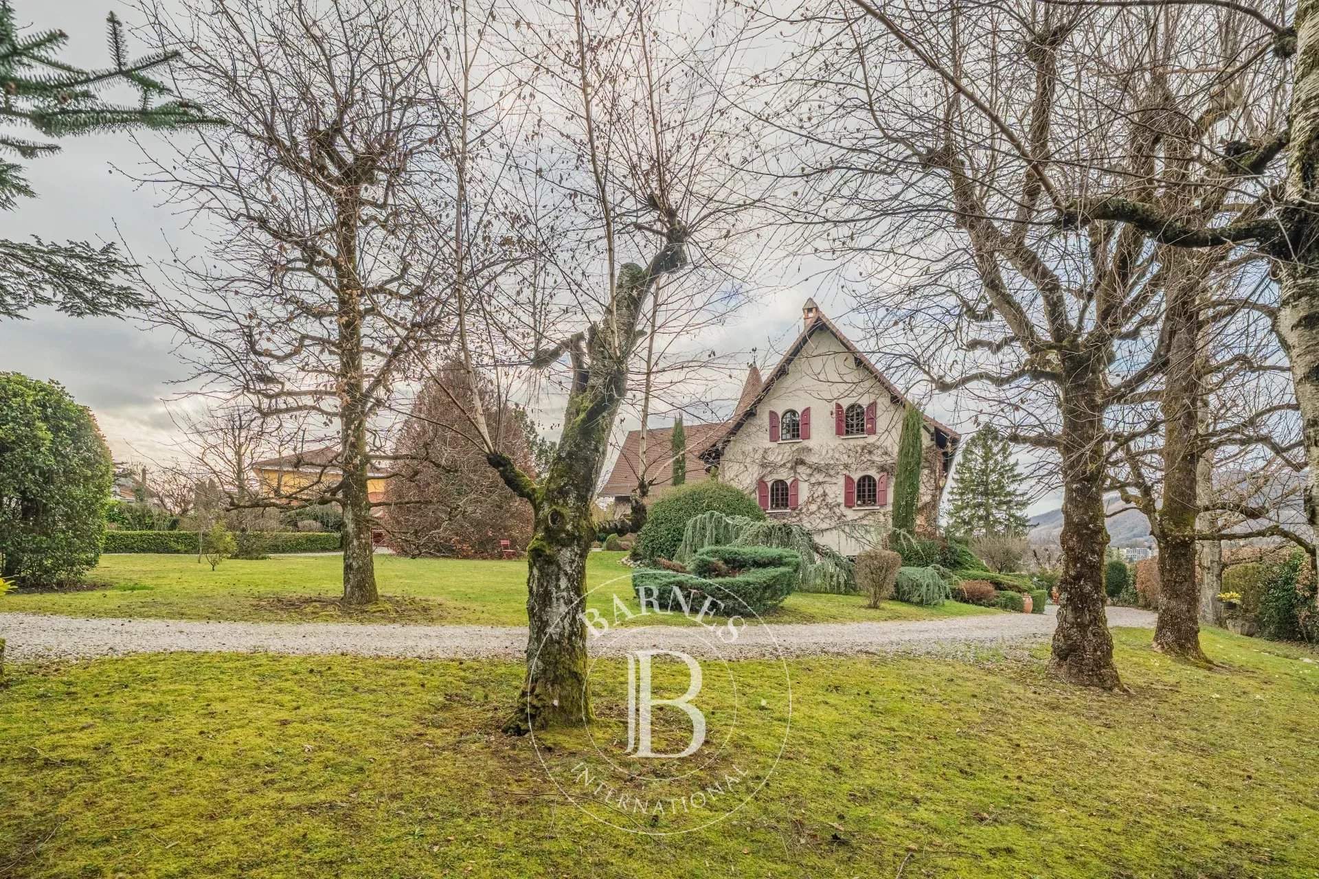 Voiron  - Maison 7 Pi&egrave;ces 4 Chambres - picture 18