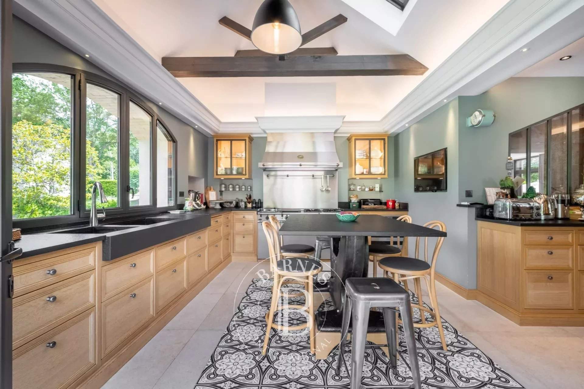 Barbizon  - Propriété 15 Pi&egrave;ces 8 Chambres - picture 9