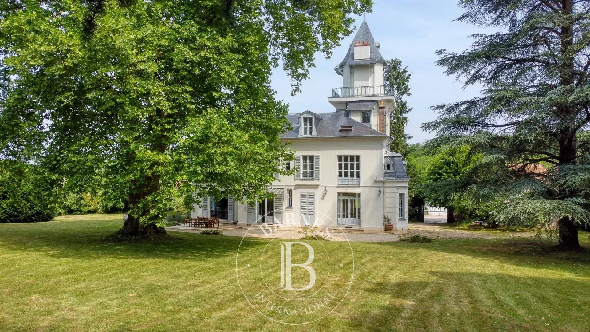 Fontainebleau  - Manor house 7 Bedrooms - picture 1