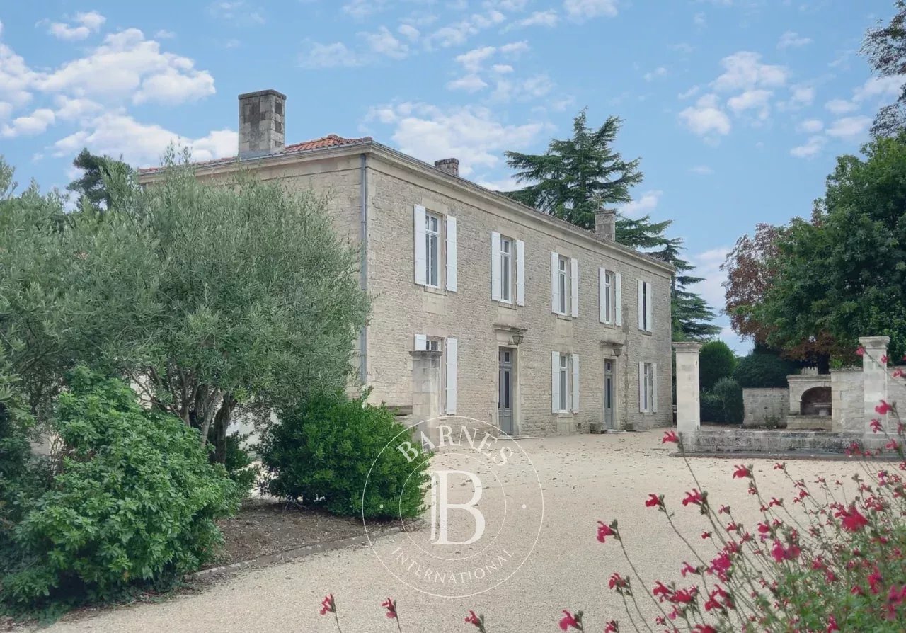 Fontenay-le-Comte  - Casa 12 Cuartos 7 Habitaciones - picture 3