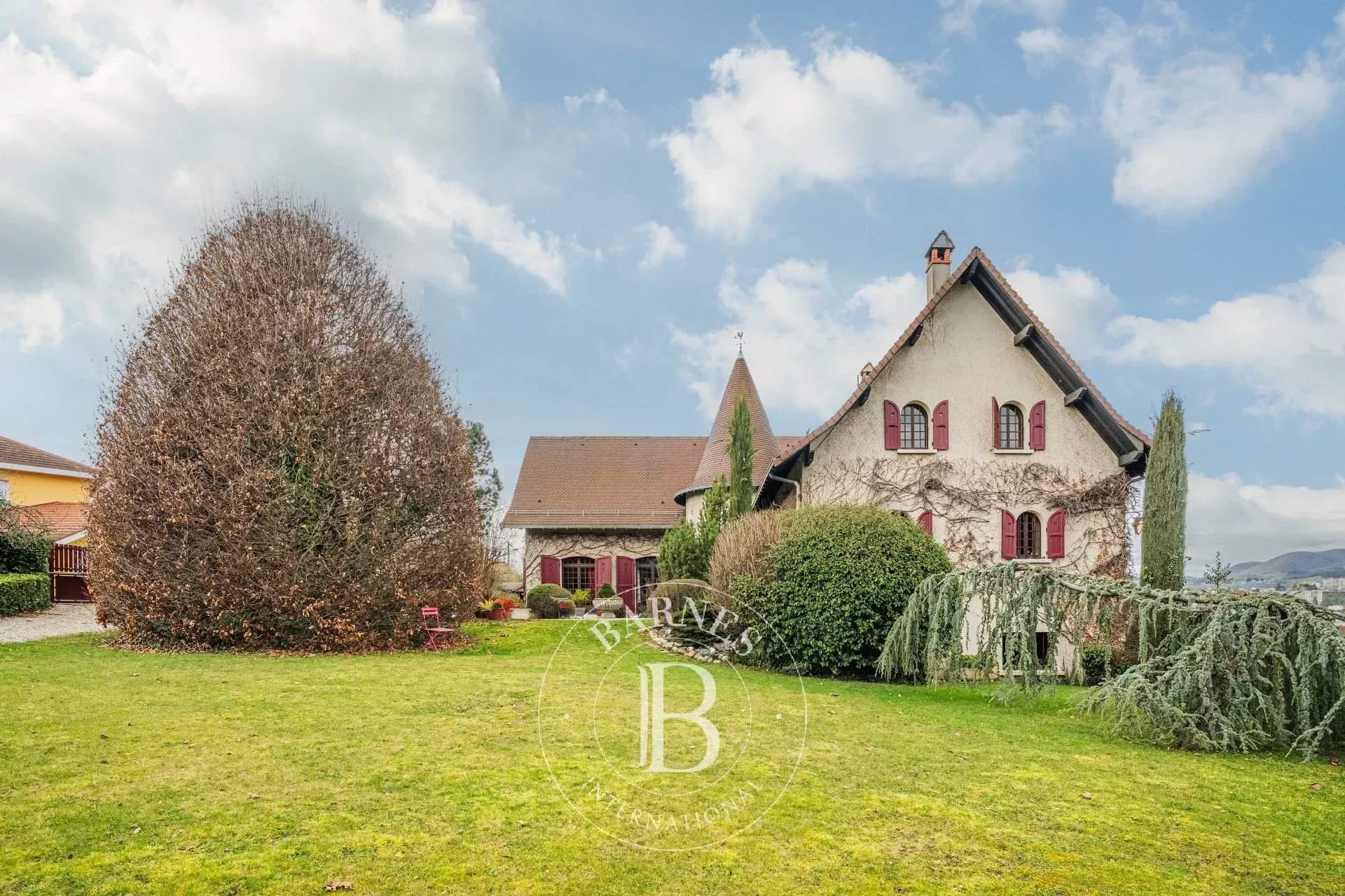 Voiron  - Maison 7 Pi&egrave;ces 4 Chambres - picture 17