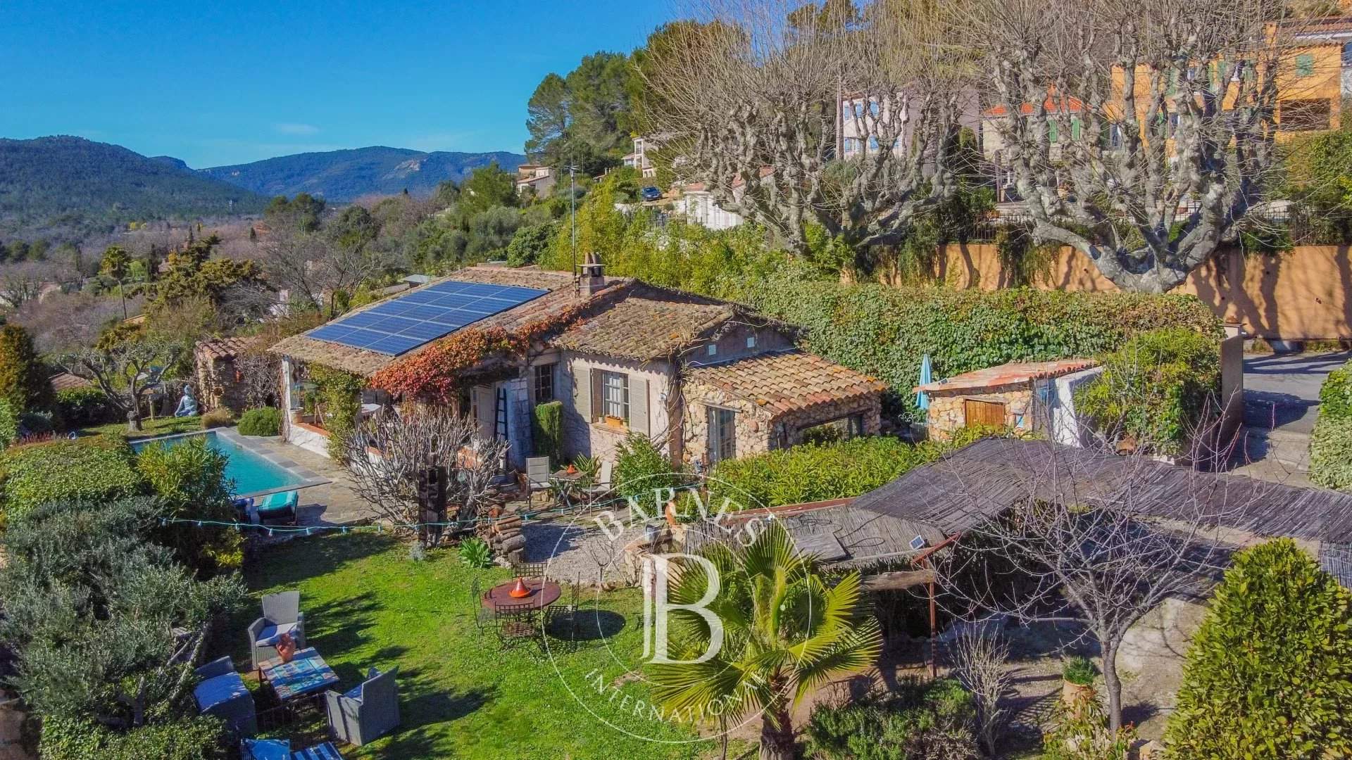 Bagnols-en-Forêt  - Maison 7 Pi&egrave;ces 2 Chambres - picture 2
