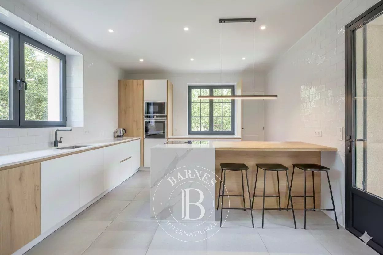 Voiron  - Propriété 7 Pièces 4 Chambres - picture 11