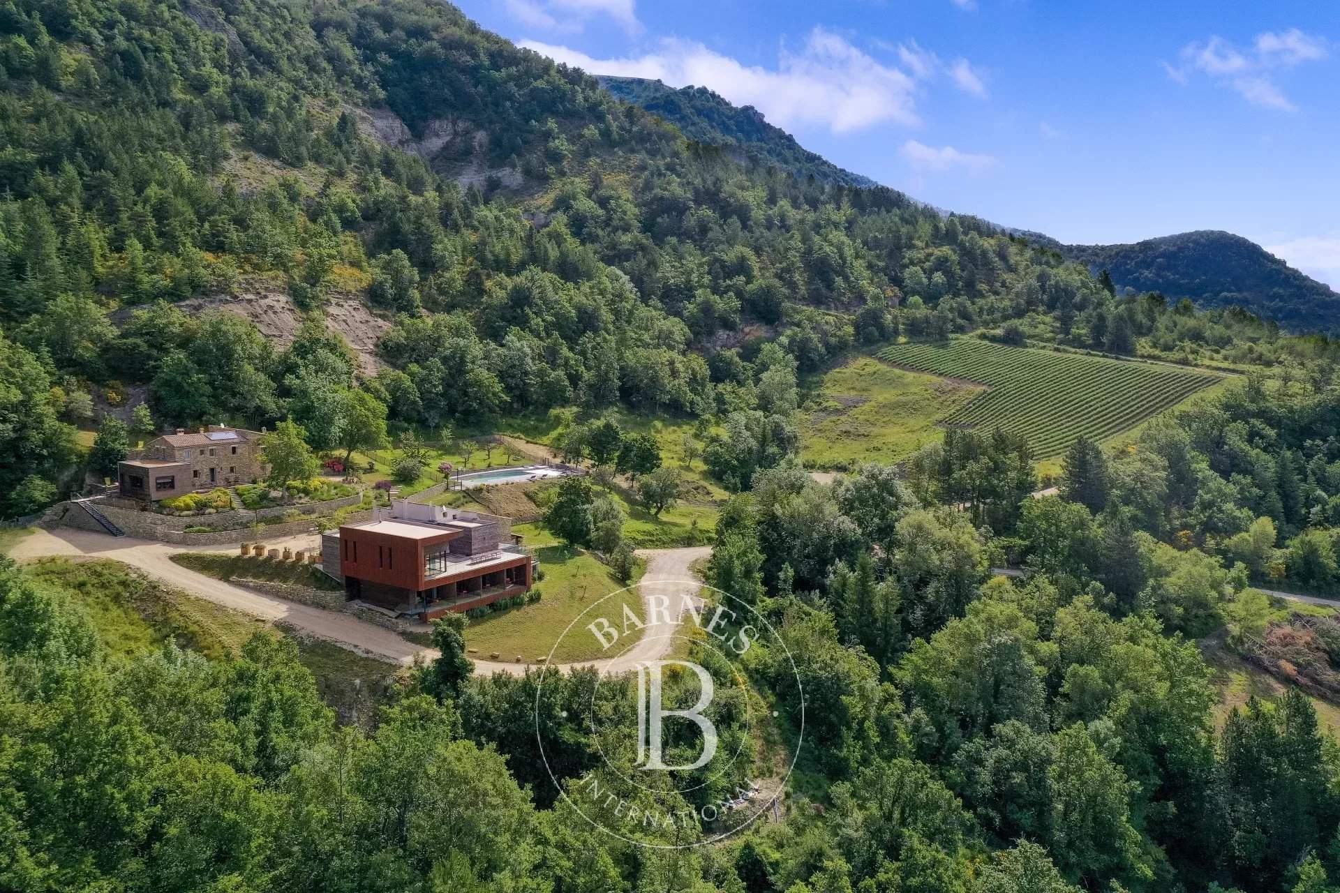 Grignan  - Propriété 24 Pièces 17 Chambres - picture 3