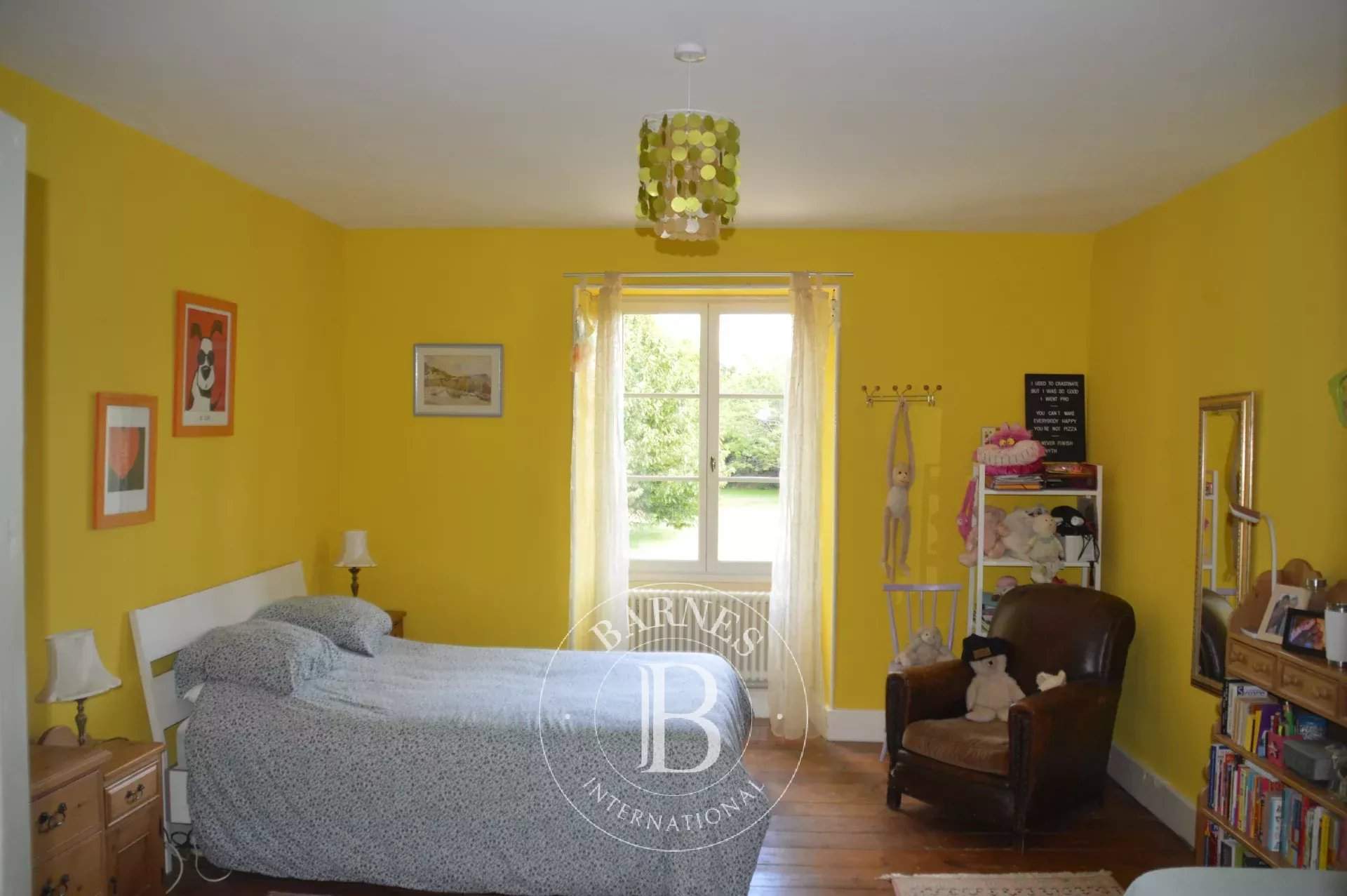 Civray  - Maison 7 Pi&egrave;ces 4 Chambres - picture 8