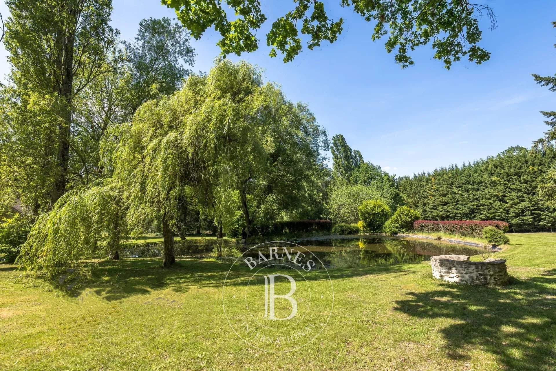 Adainville  - House 8 Bedrooms - picture 2