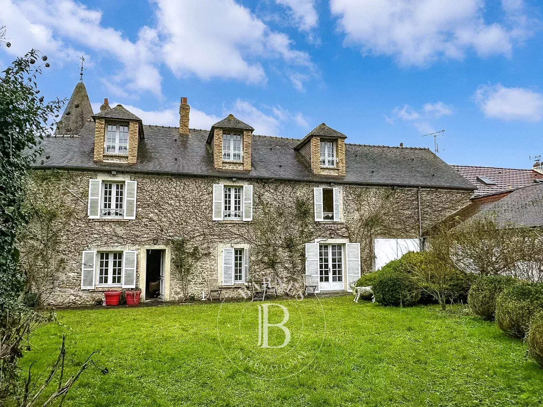 Roinville  - Maison 10 Pi&egrave;ces 7 Chambres - picture 1