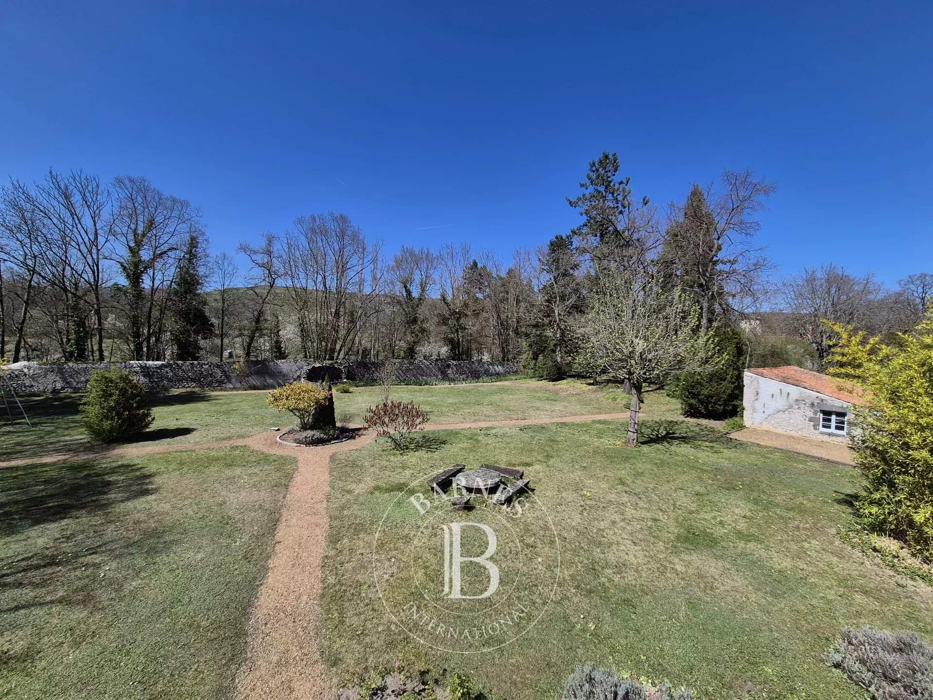 Saint-Saturnin  - Maison 9 Pièces 5 Chambres - picture 6