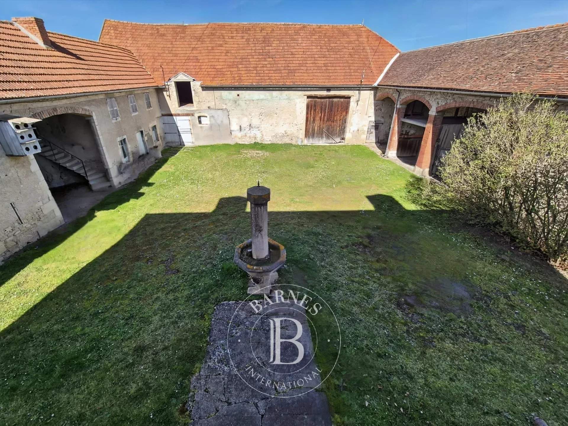 Chaptuzat  - Maison 5 Pi&egrave;ces 4 Chambres - picture 9