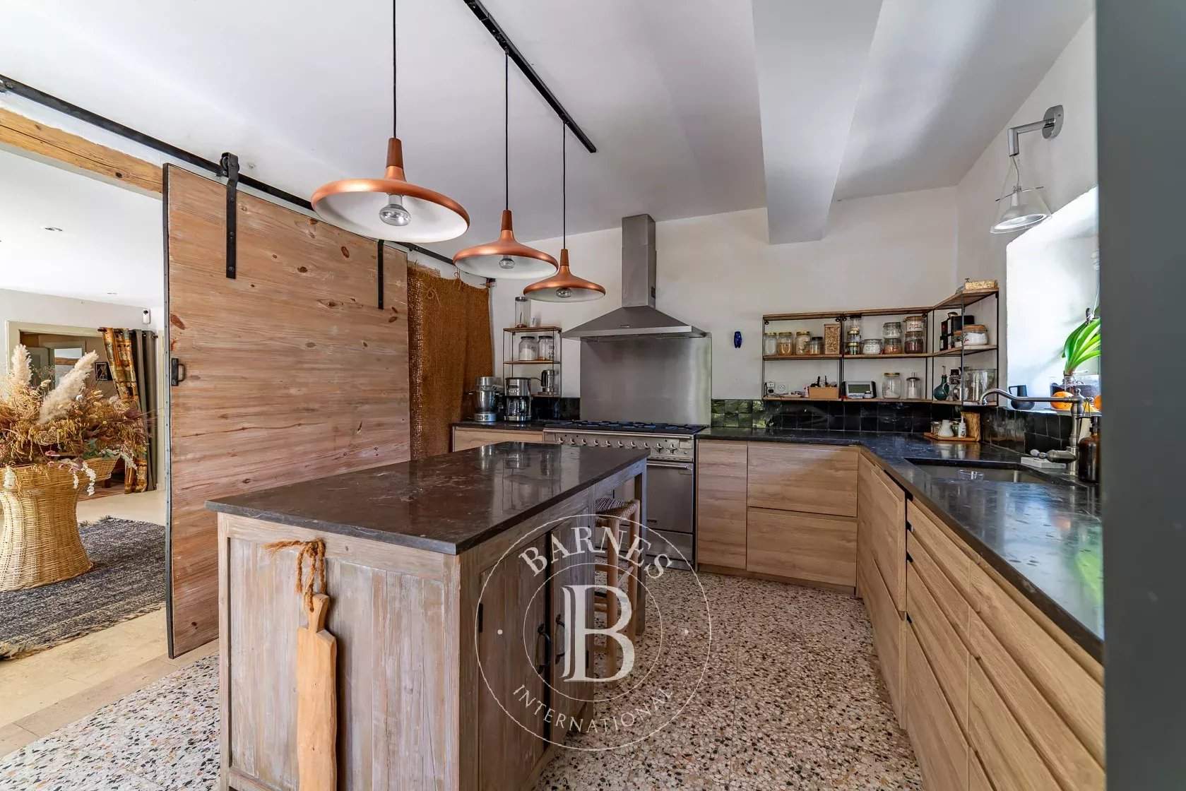 Grignan  - Property 8 Bedrooms - picture 13