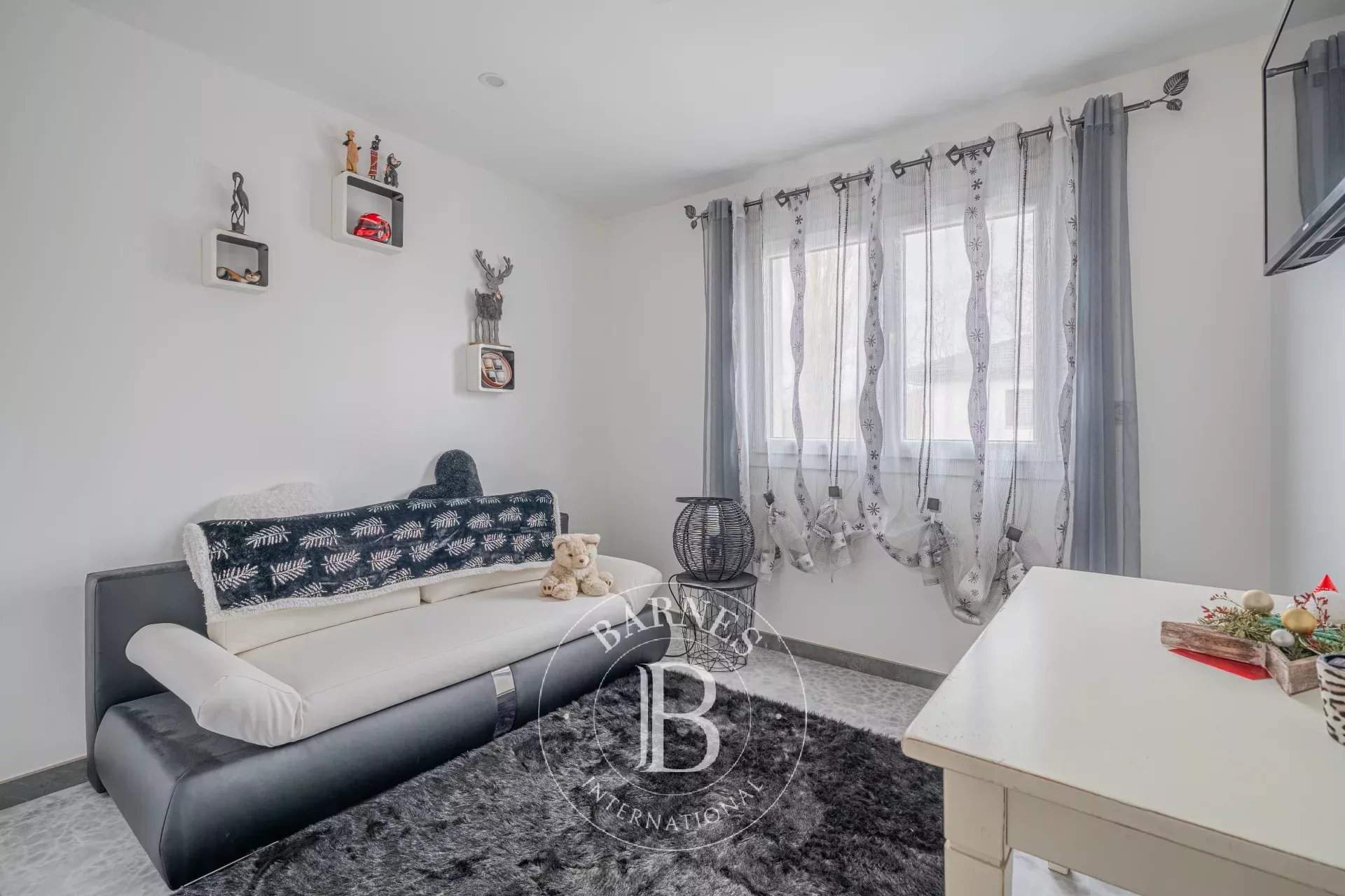 Bourgoin-Jallieu  - Maison 6 Pi&egrave;ces 3 Chambres - picture 9