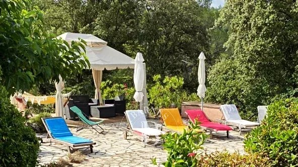 Entrecasteaux  - Property 7 Bedrooms - picture 19