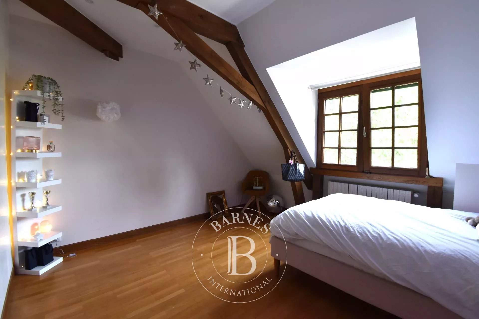 Saint-Rémy-l'Honoré  - Maison 14 Pi&egrave;ces 6 Chambres - picture 18