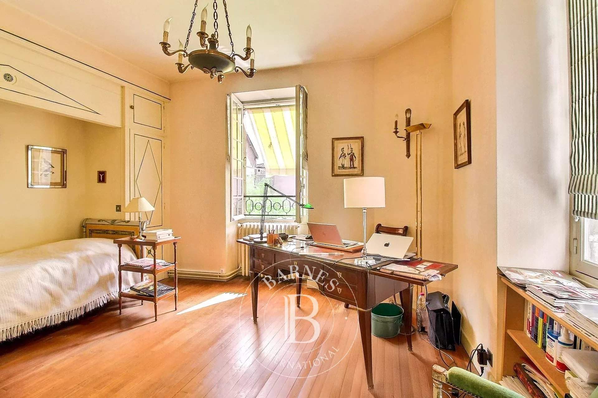 Brive-la-Gaillarde  - Maison de ville 7 Pi&egrave;ces 5 Chambres - picture 12