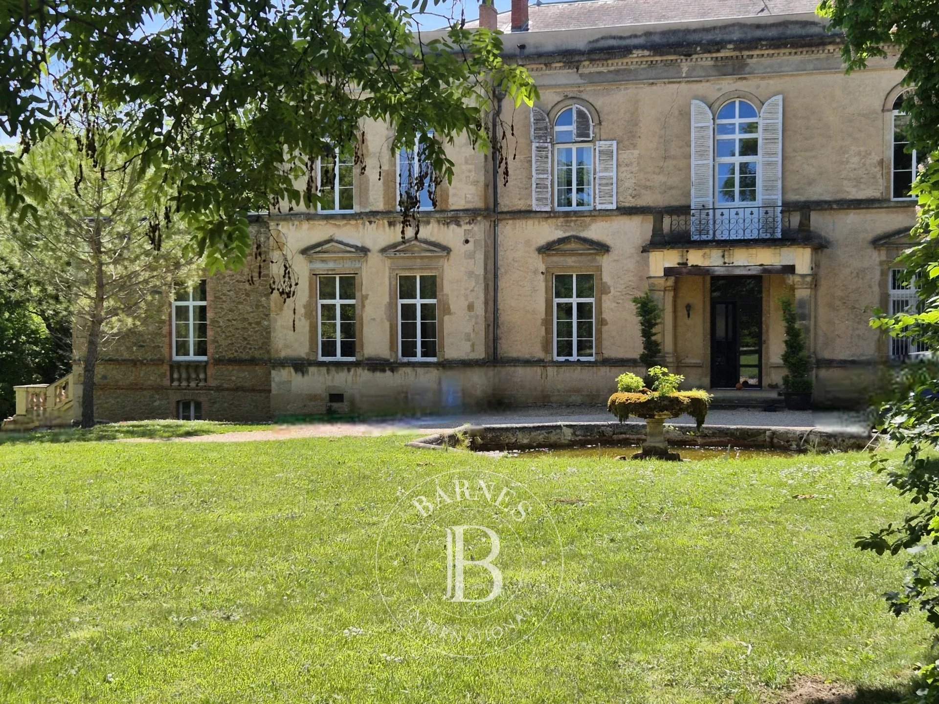 Saint-Germain-Lembron  - Château 17 Pi&egrave;ces 11 Chambres - picture 4