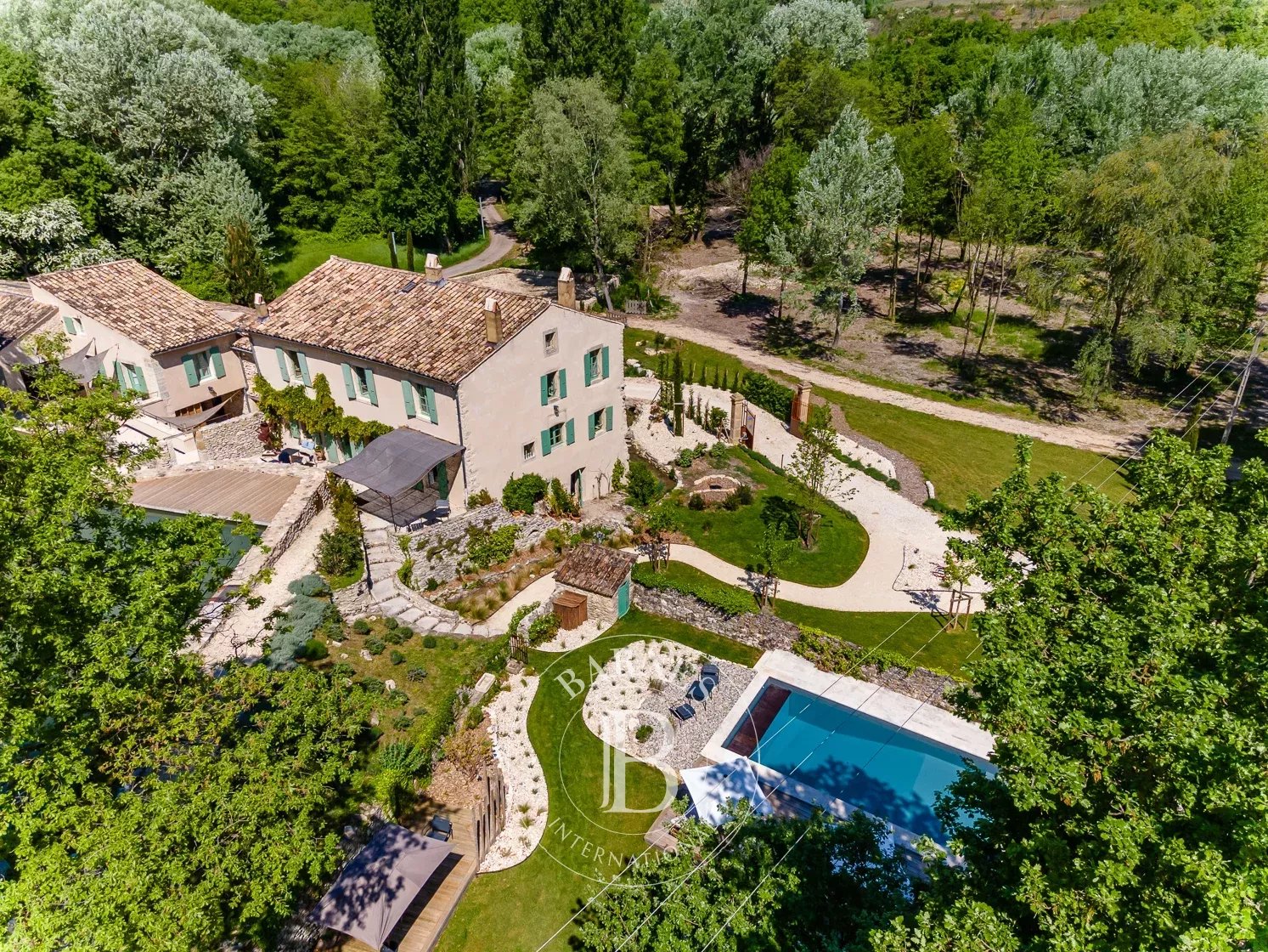 Grignan  - Property 8 Bedrooms - picture 5