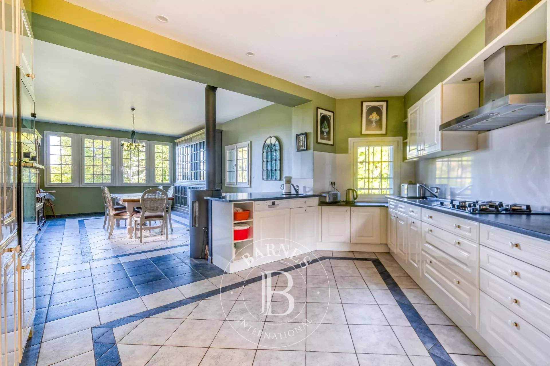 Chantilly  - House 6 Bedrooms - picture 8