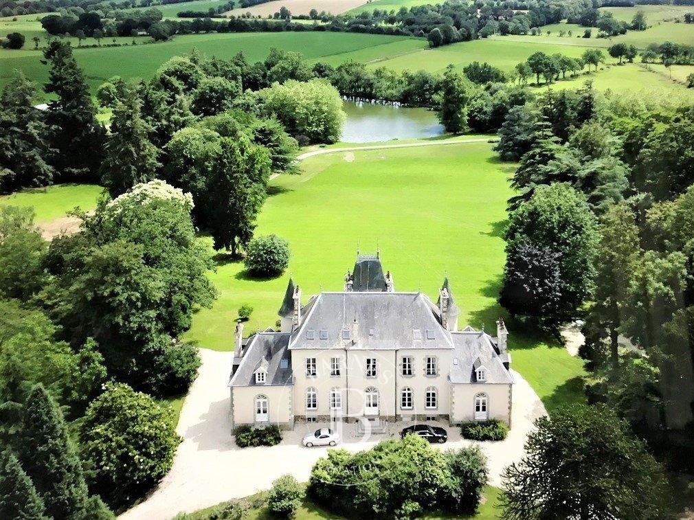 Rennes  - Château 12 Pièces 8 Chambres - picture 1