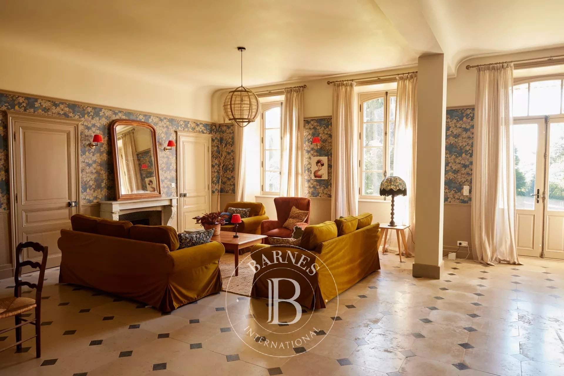 Pouzauges  - Château 16 Pi&egrave;ces 10 Chambres - picture 7