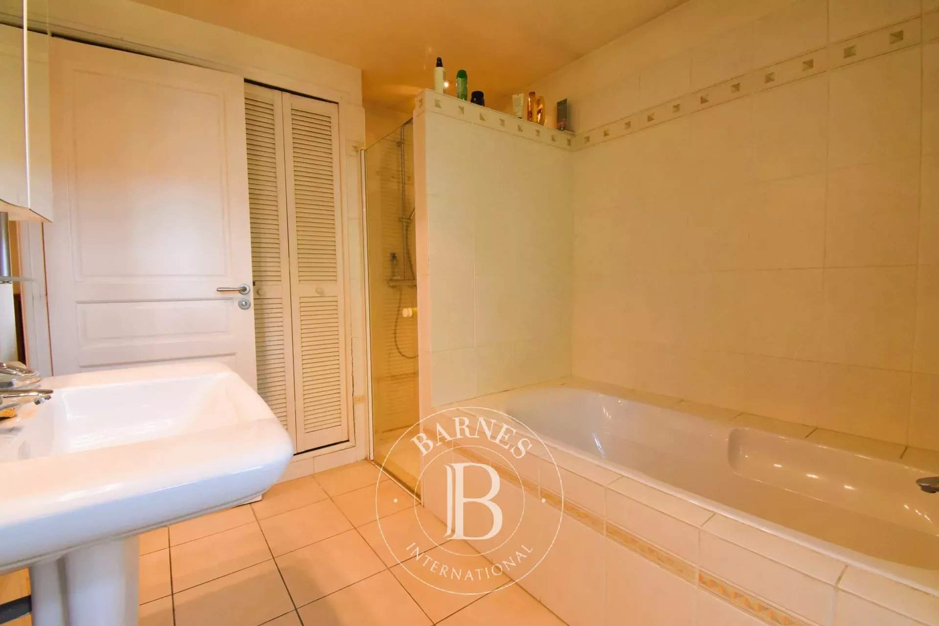 Chevreuse  - Maison 17 Pi&egrave;ces 9 Chambres - picture 18