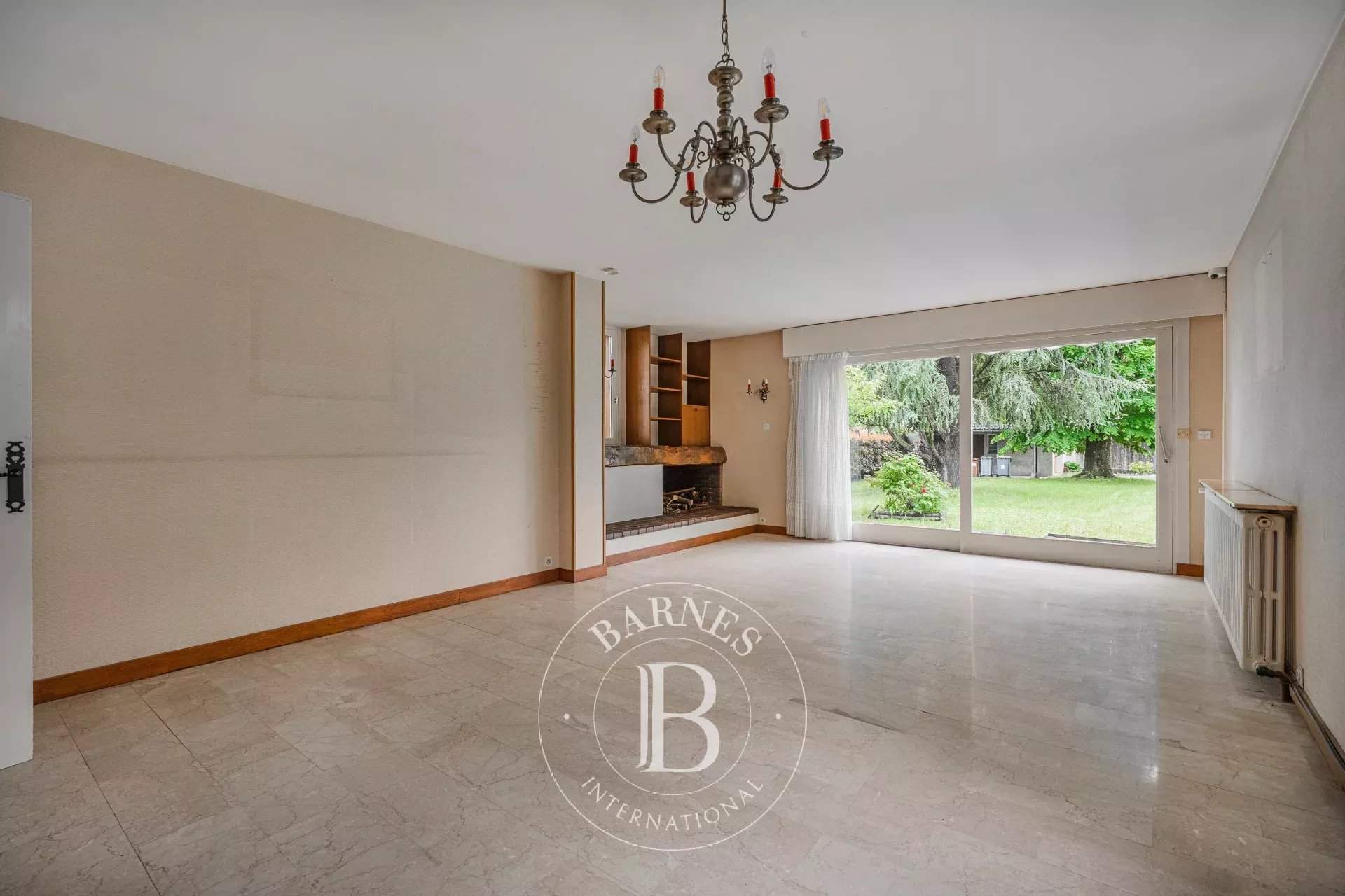 Coublevie  - Maison 7 Pi&egrave;ces 5 Chambres - picture 6