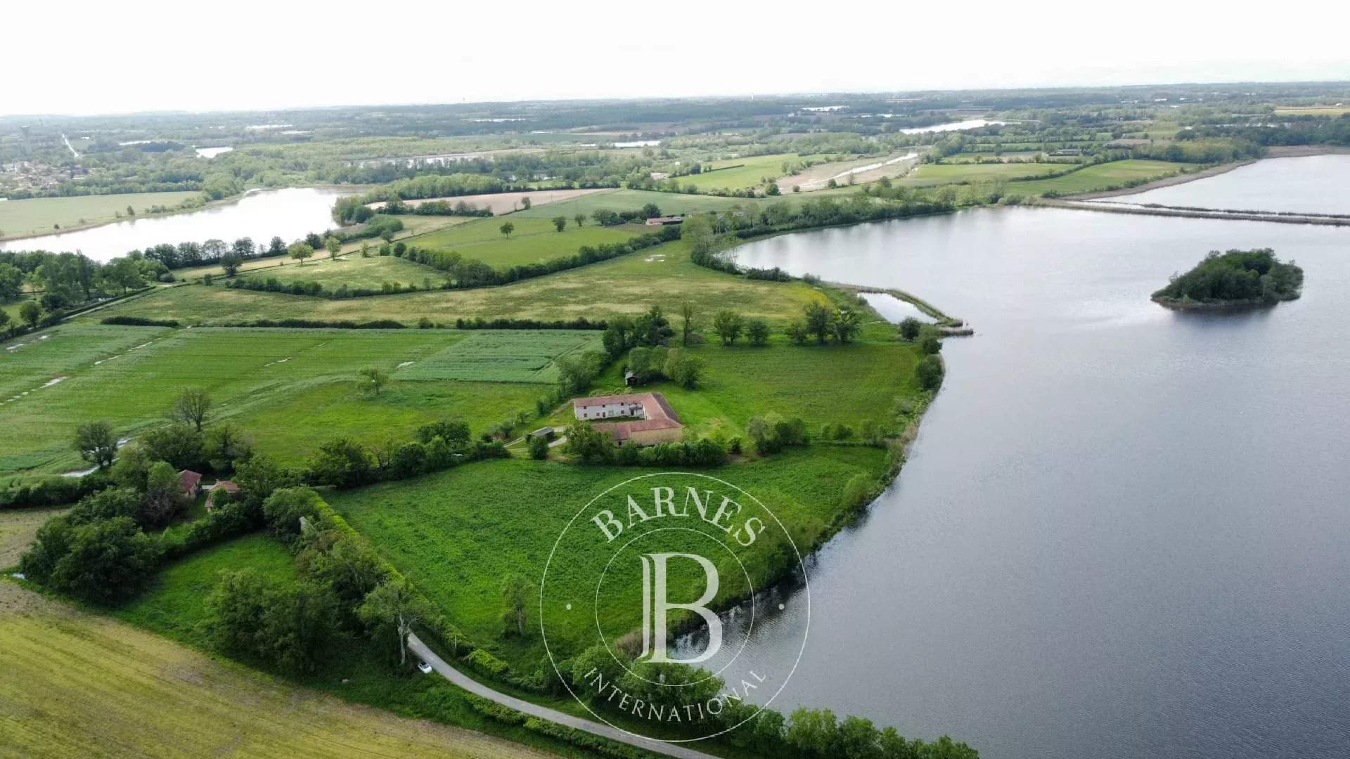 Villars-les-Dombes  - Propriété  - picture 1