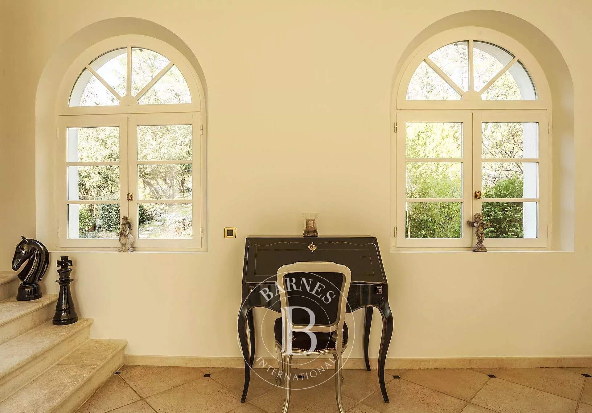 Flayosc  - Bastide 10 Pi&egrave;ces 5 Chambres - picture 8