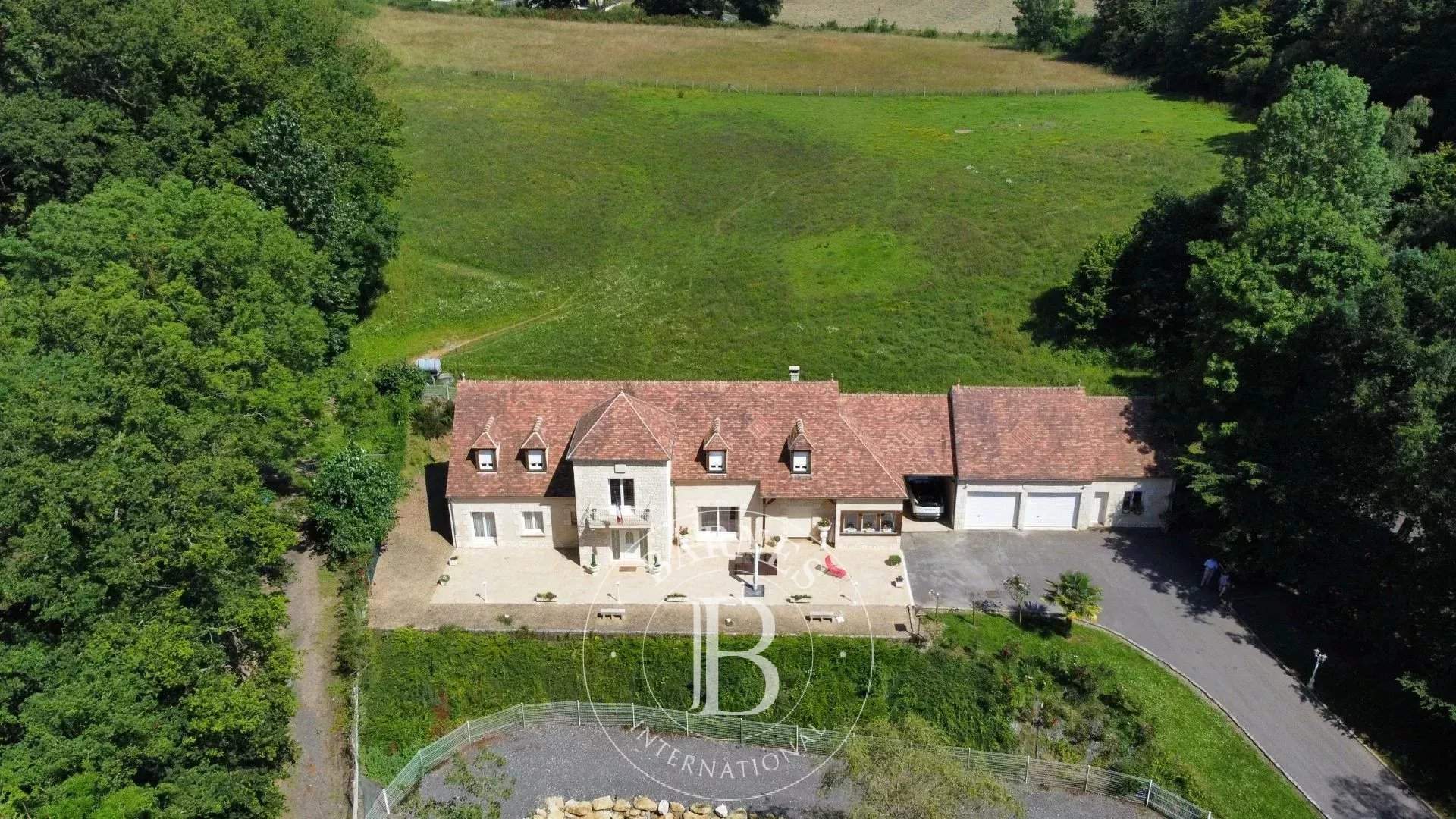 Beauvais  - Maison 10 Pi&egrave;ces 5 Chambres - picture 4