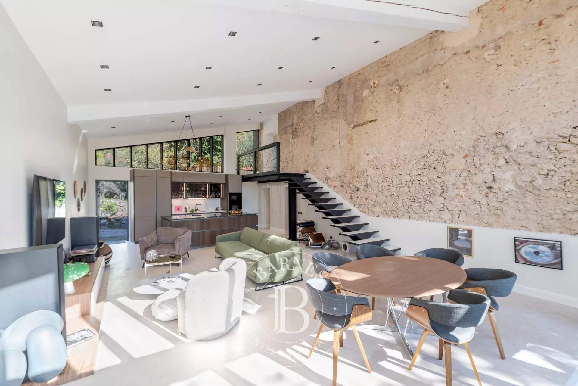 Bagnols-en-Forêt  - Propriété 10 Pi&egrave;ces 7 Chambres - picture 12