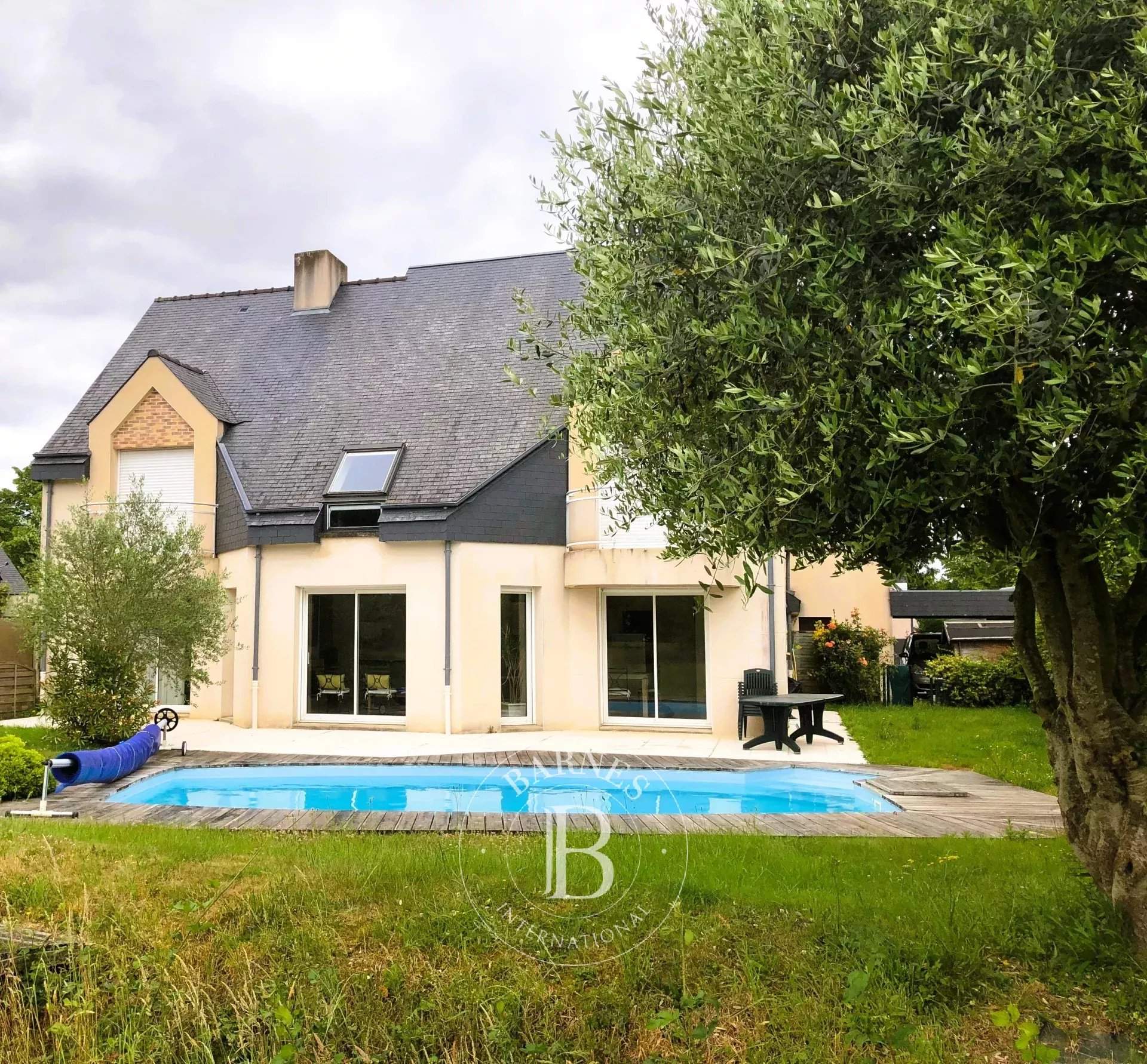 Bruz  - Maison 6 Pi&egrave;ces 5 Chambres - picture 1