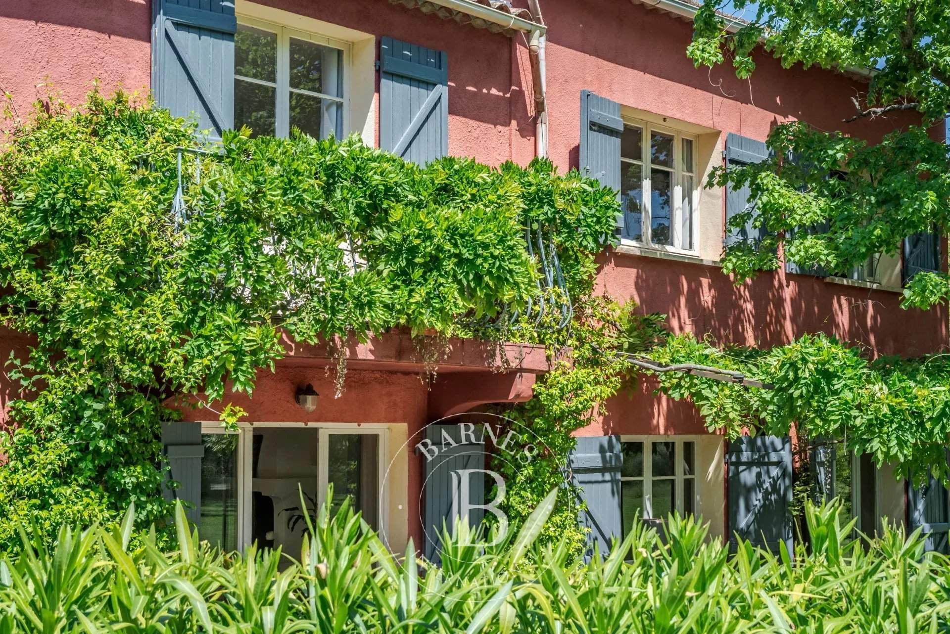 Salernes  - Maison d'hôtes 10 Pi&egrave;ces 6 Chambres - picture 8