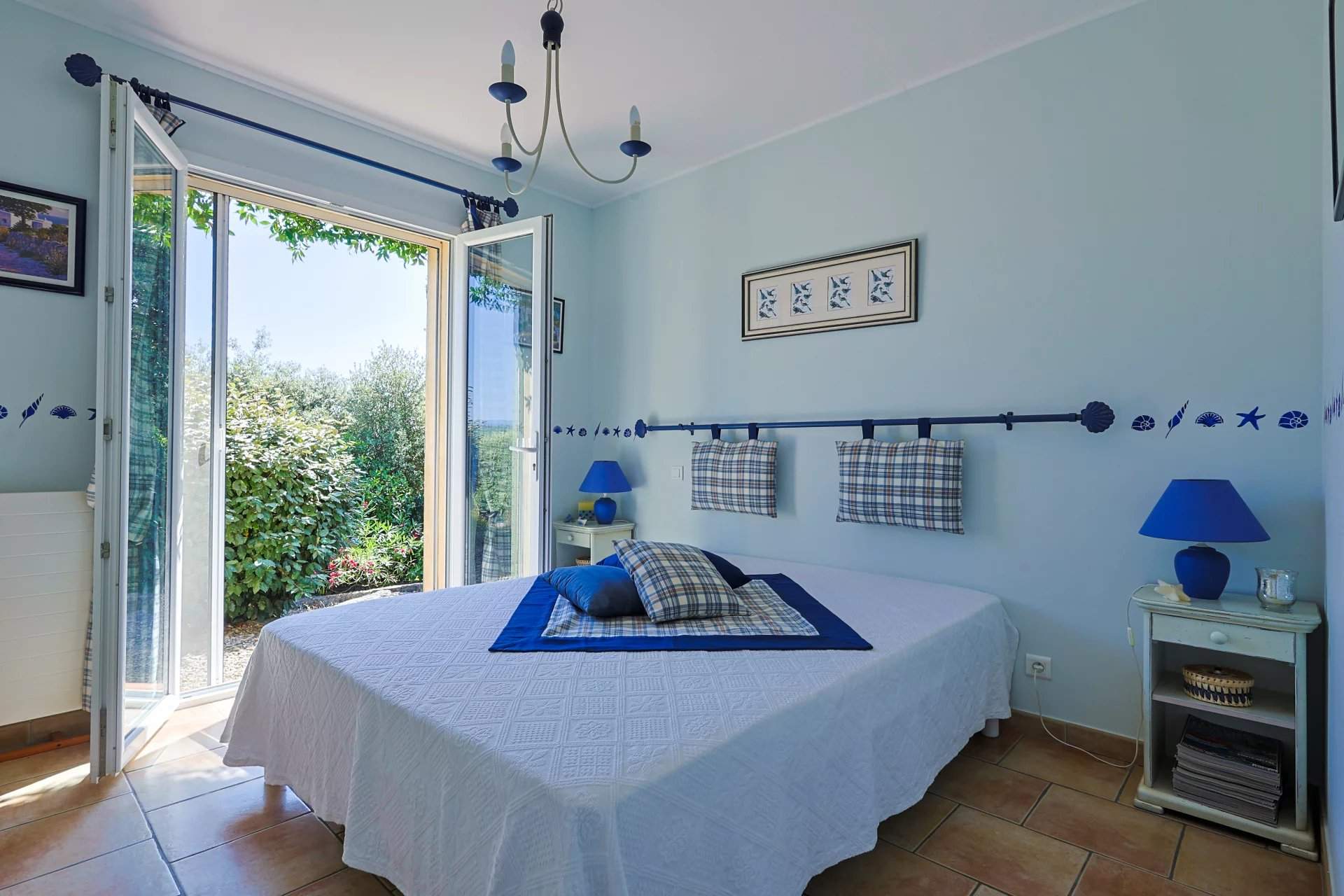 Lorgues  - Villa 7 Pi&egrave;ces 5 Chambres - picture 9