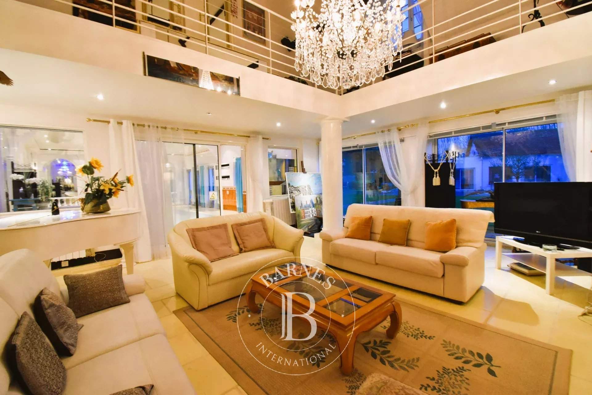 Tremblay-les-Villages  - Maison 21 Pi&egrave;ces 8 Chambres - picture 8