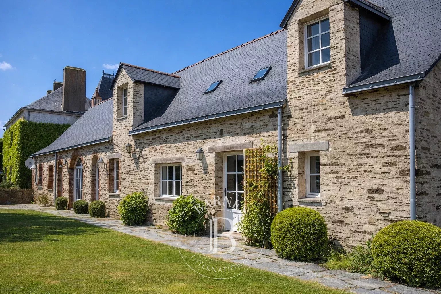 Châteaubriant  - Manoir 13 Pi&egrave;ces 8 Chambres - picture 2