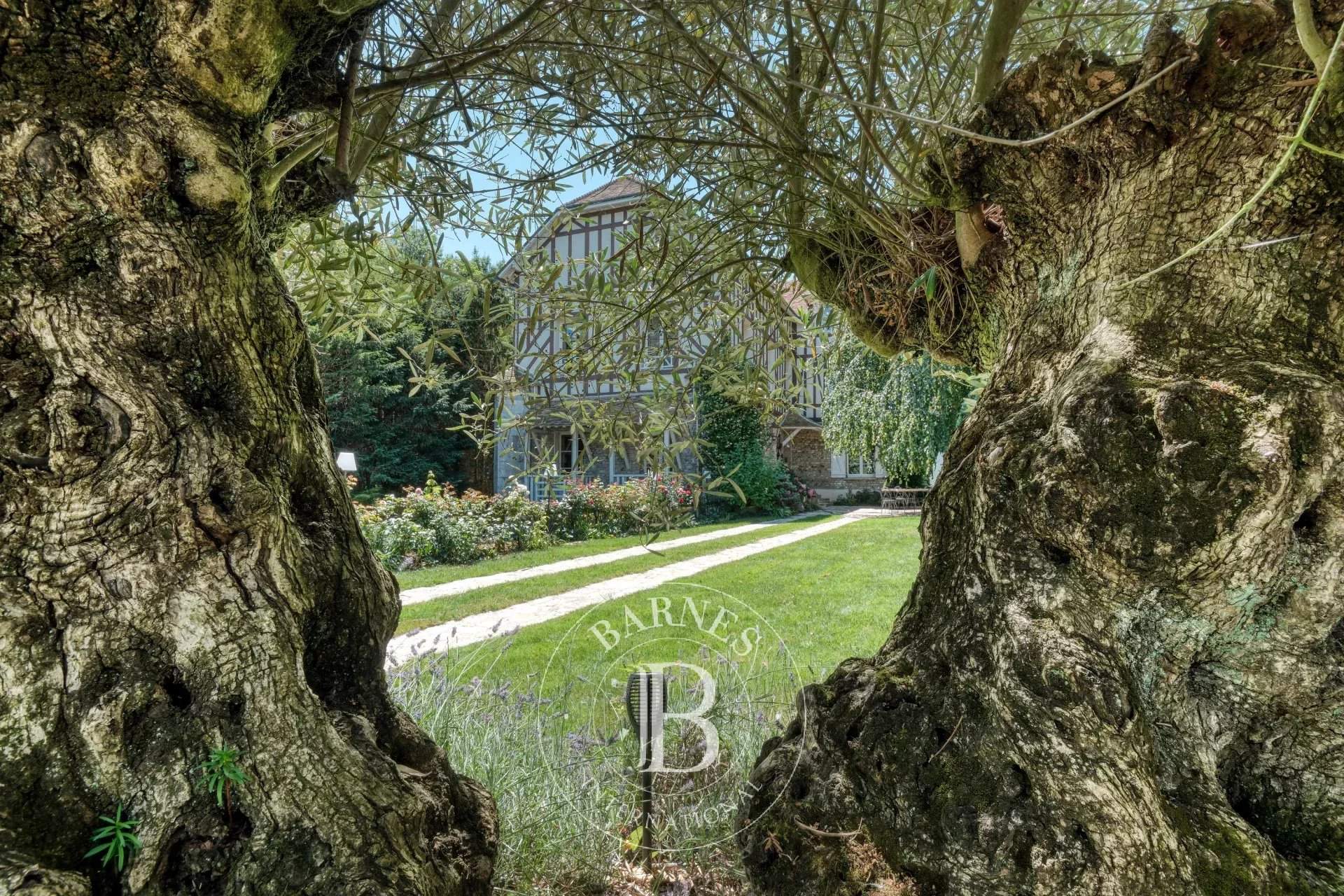 Anet  - House 7 Bedrooms - picture 12