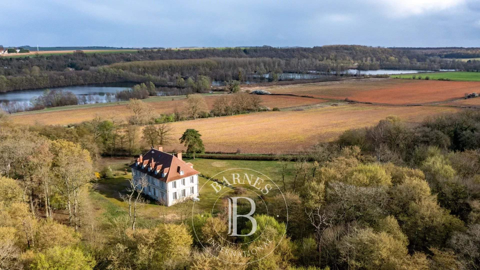 Meaux  - Maison 25 Pi&egrave;ces - picture 2