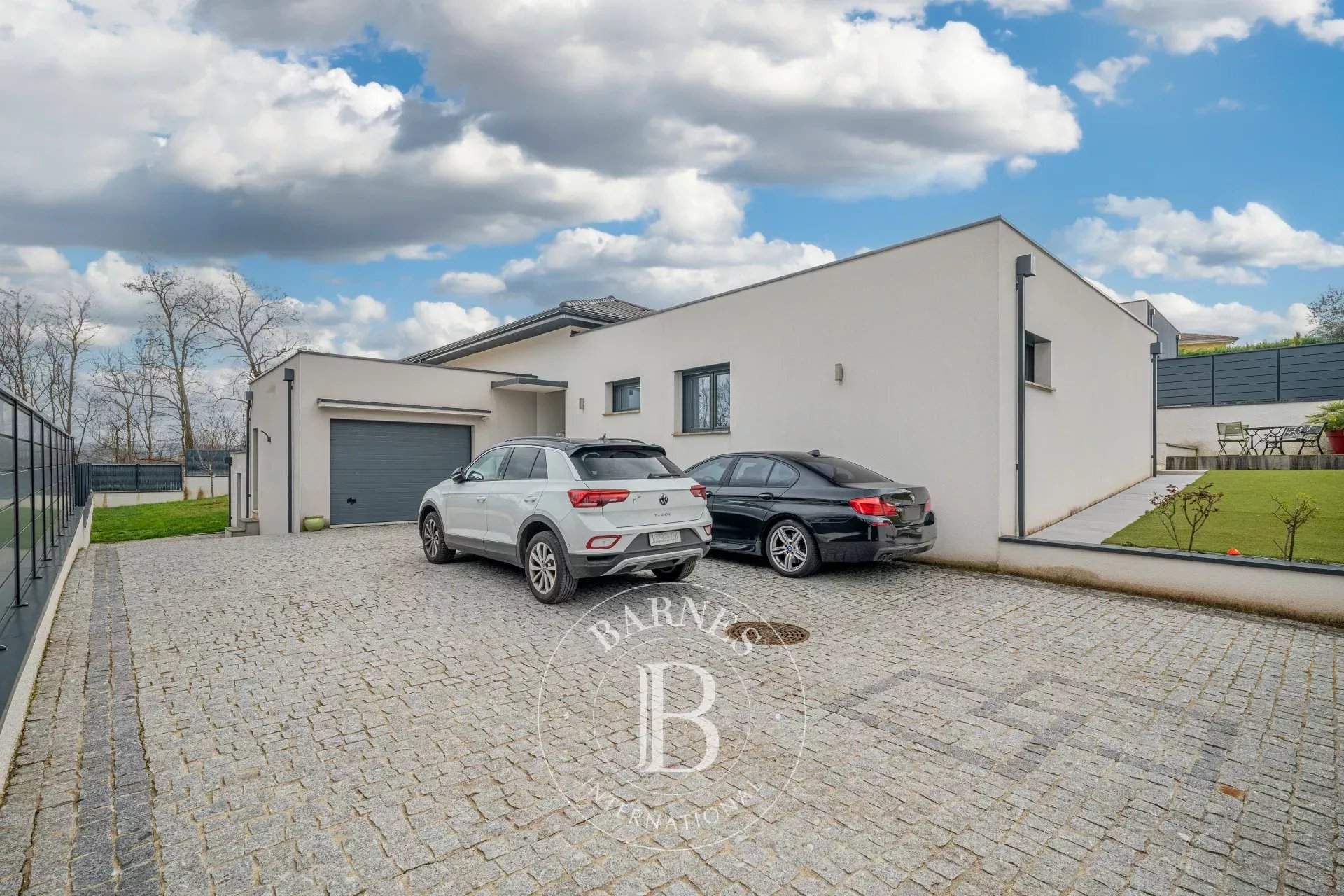 Bourgoin-Jallieu  - Maison 6 Pi&egrave;ces 3 Chambres - picture 11