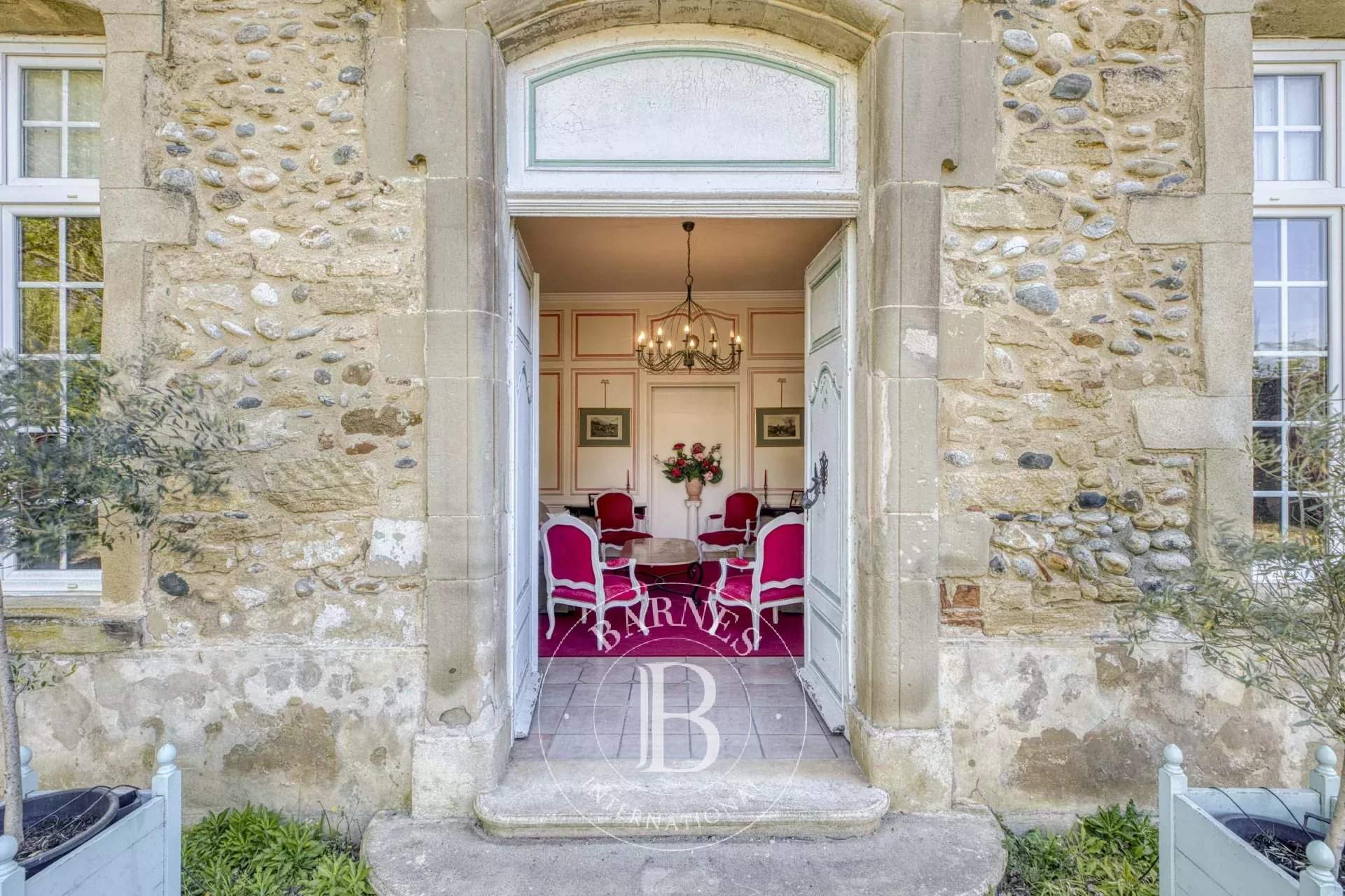 Valence  - Maison 23 Pi&egrave;ces 13 Chambres - picture 9