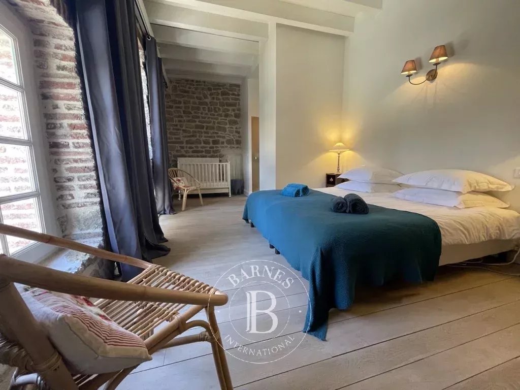 Beaune  - Maison de village 12 Pi&egrave;ces 10 Chambres - picture 4