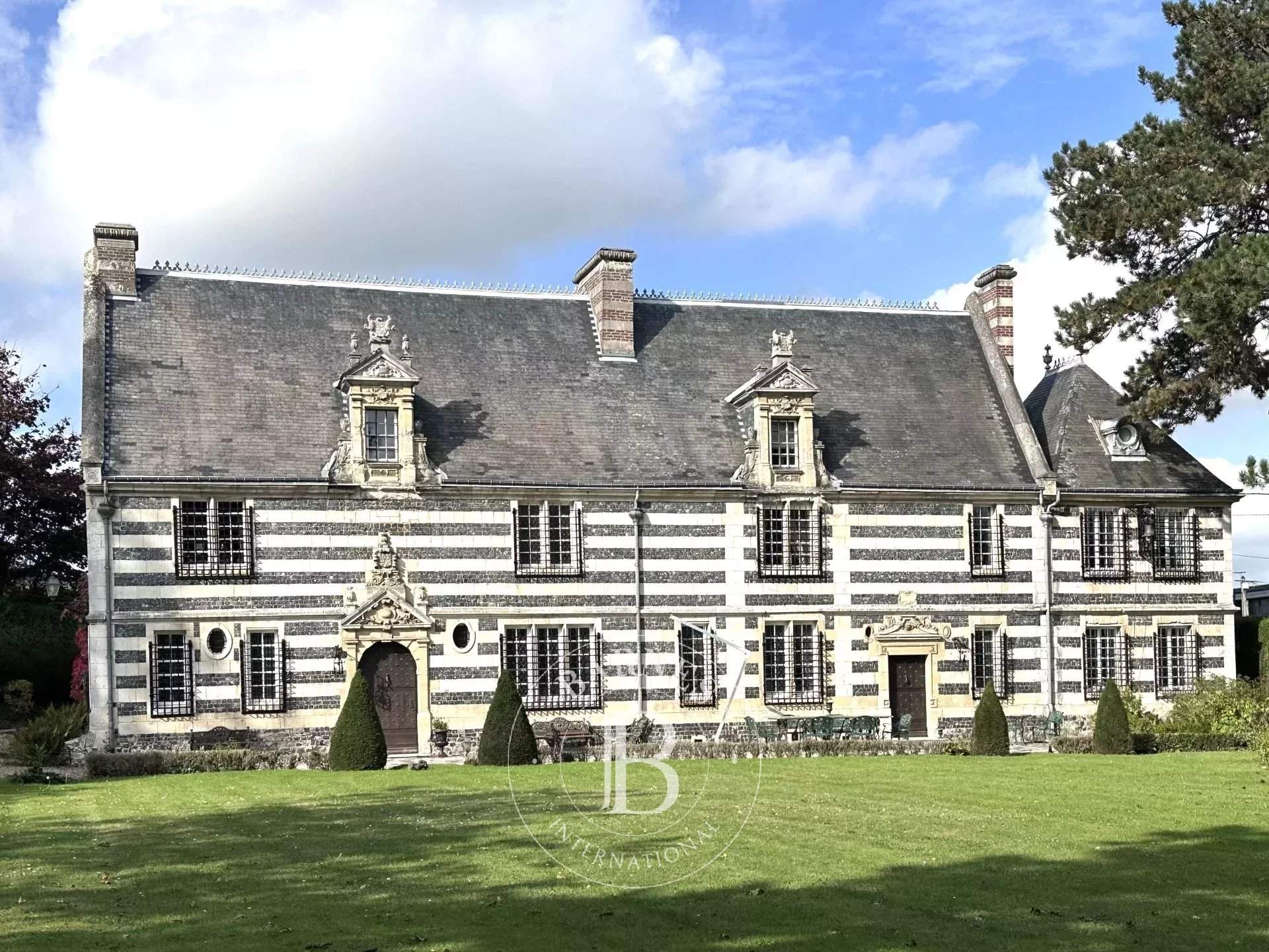 Le Havre  - House 5 Bedrooms - picture 2