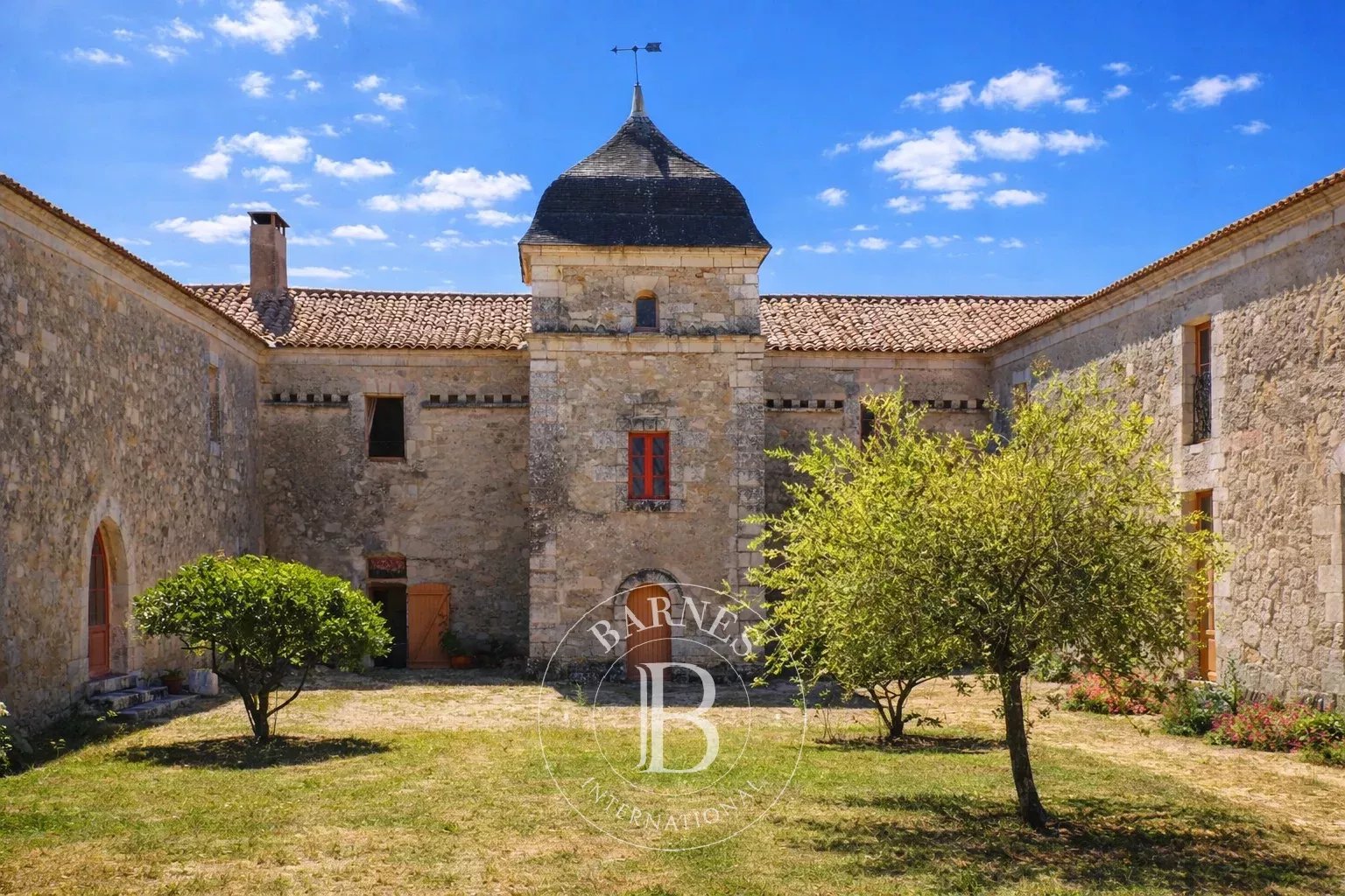 La Tranche-sur-Mer  - Maison 10 Pi&egrave;ces 6 Chambres - picture 1