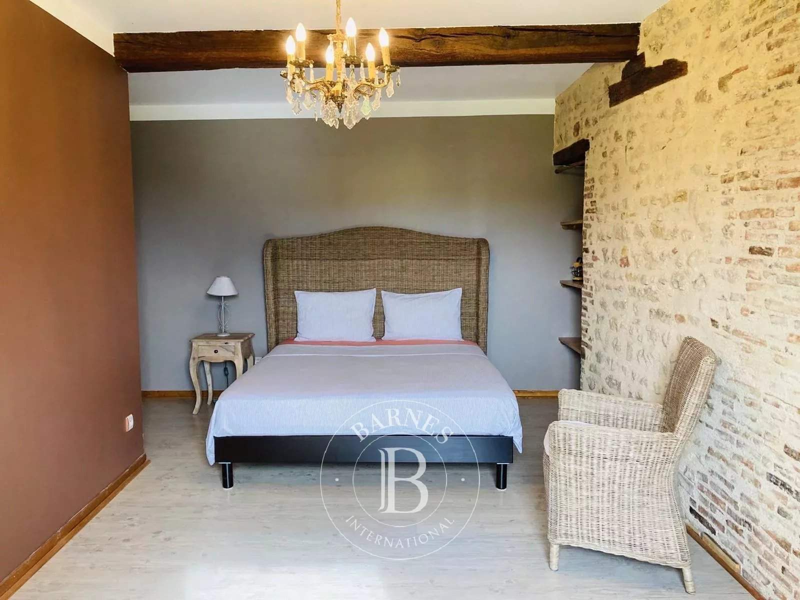 Saint-Christophe-en-Brionnais  - Maison 7 Pièces 3 Chambres - picture 9