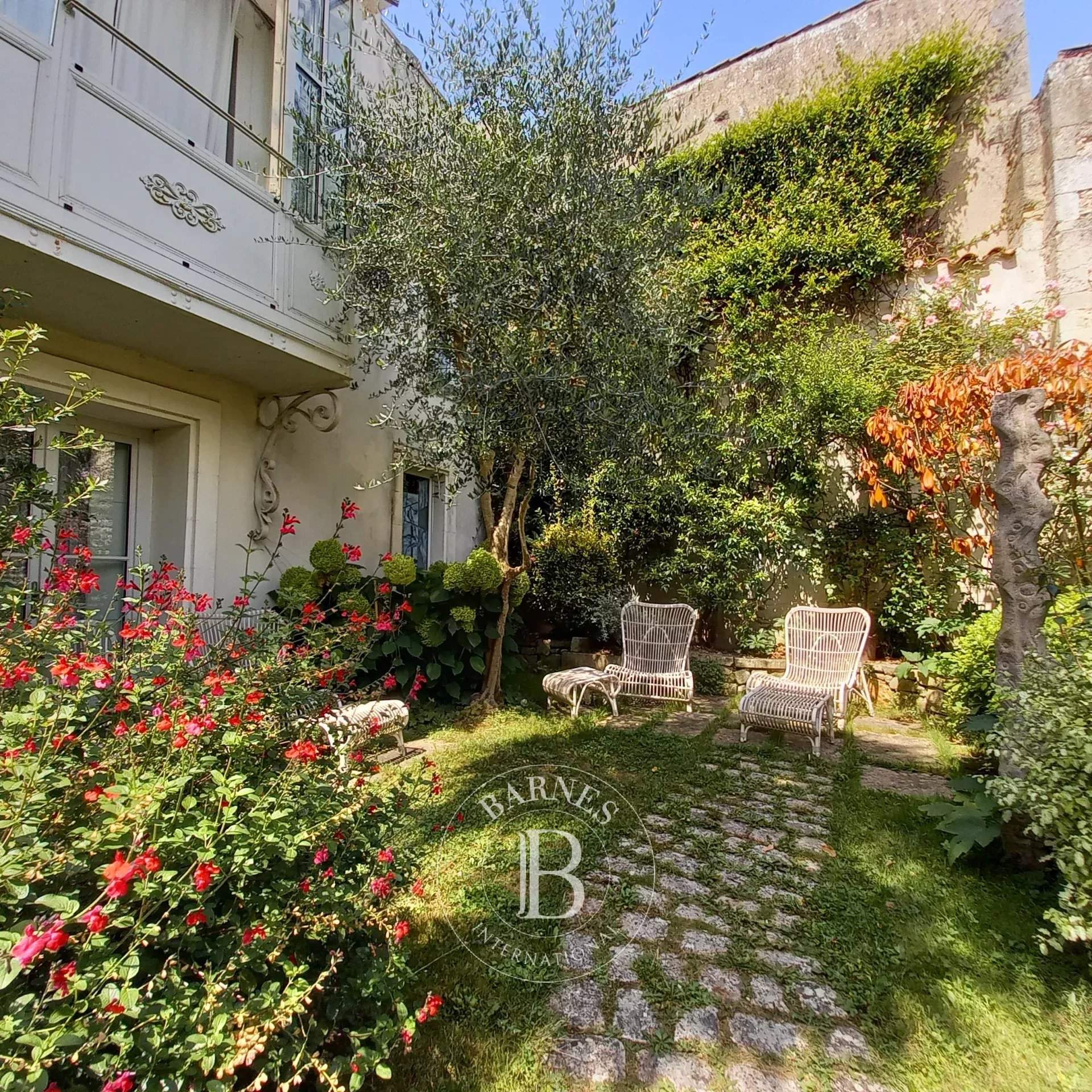 La Rochelle  - House 9 Bedrooms - picture 3