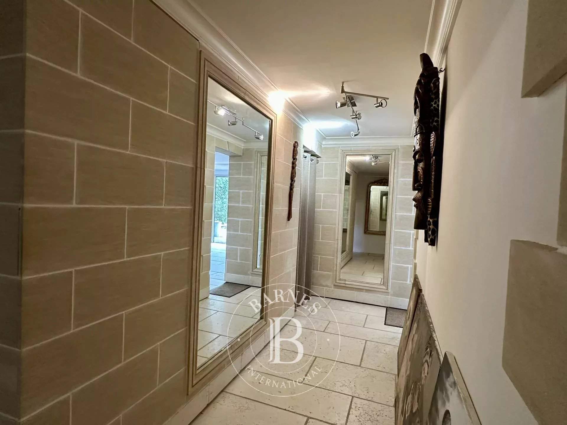 Évry-Courcouronnes  - Maison 9 Pi&egrave;ces 7 Chambres - picture 5