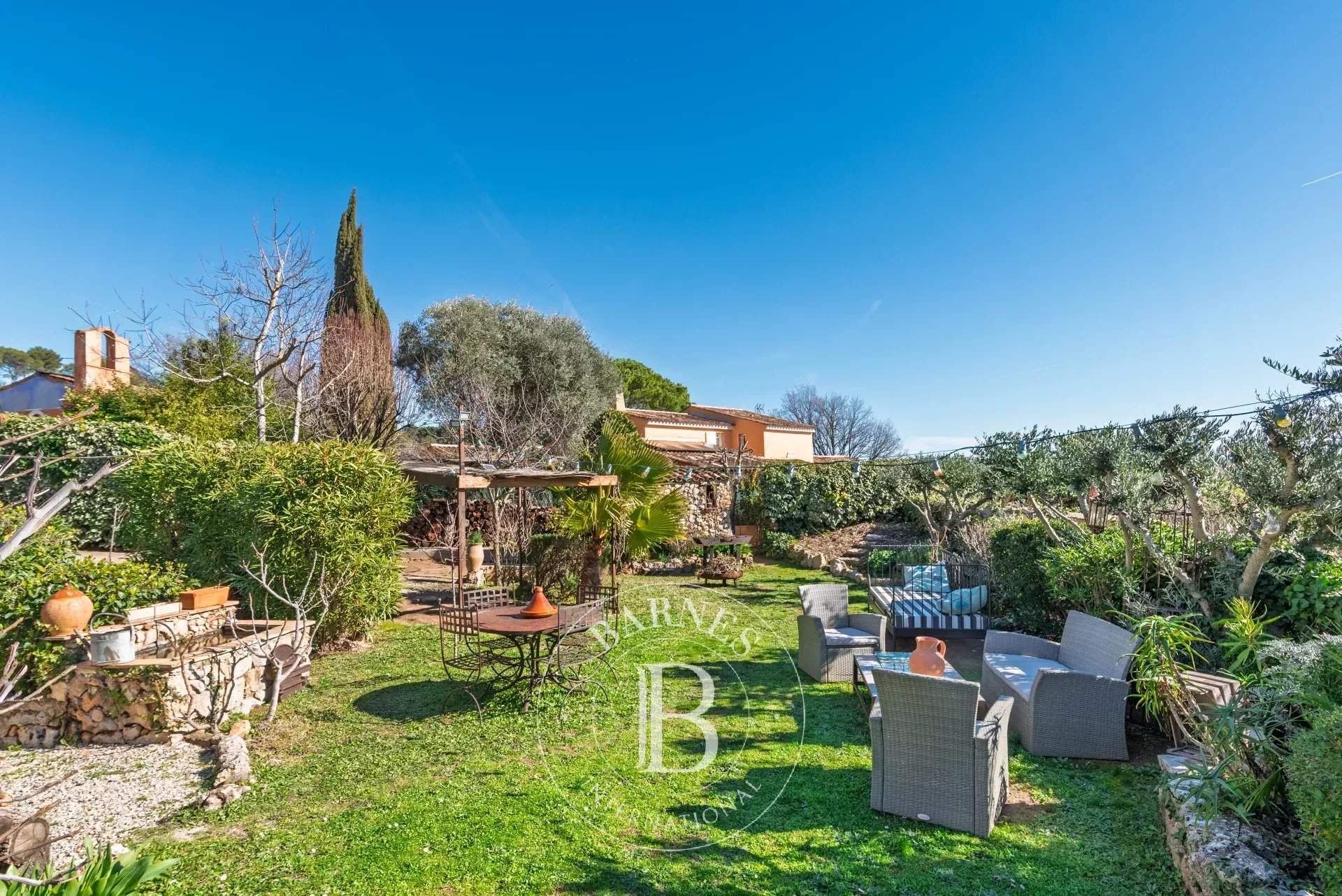 Bagnols-en-Forêt  - Maison 7 Pi&egrave;ces 2 Chambres - picture 12