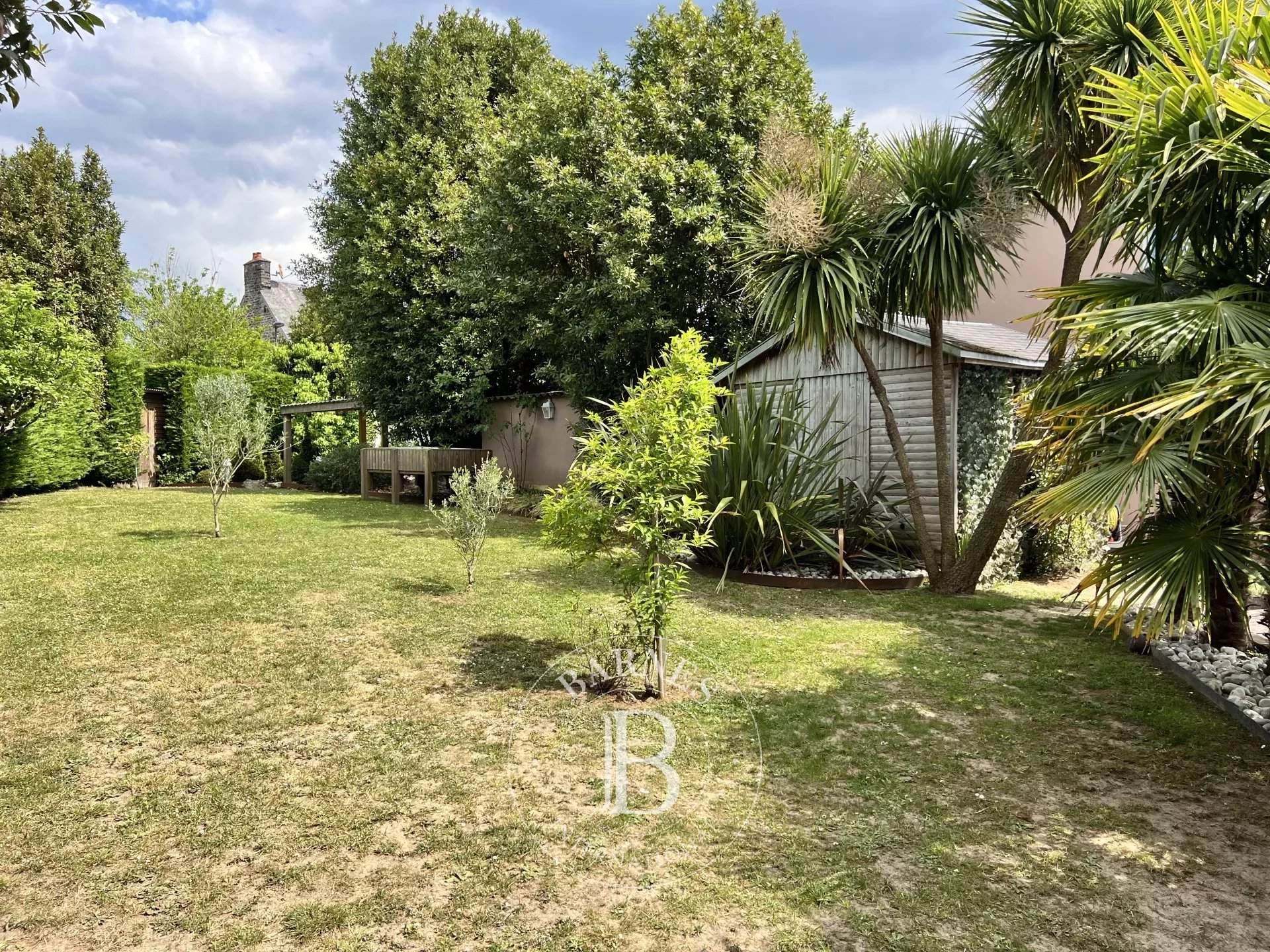 Granville  - House 5 Bedrooms - picture 4