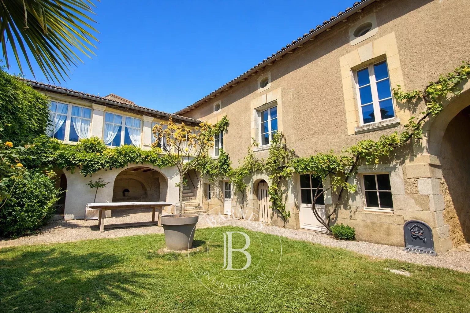 Loudun  - Hôtel particulier 10 Pi&egrave;ces 5 Chambres - picture 1